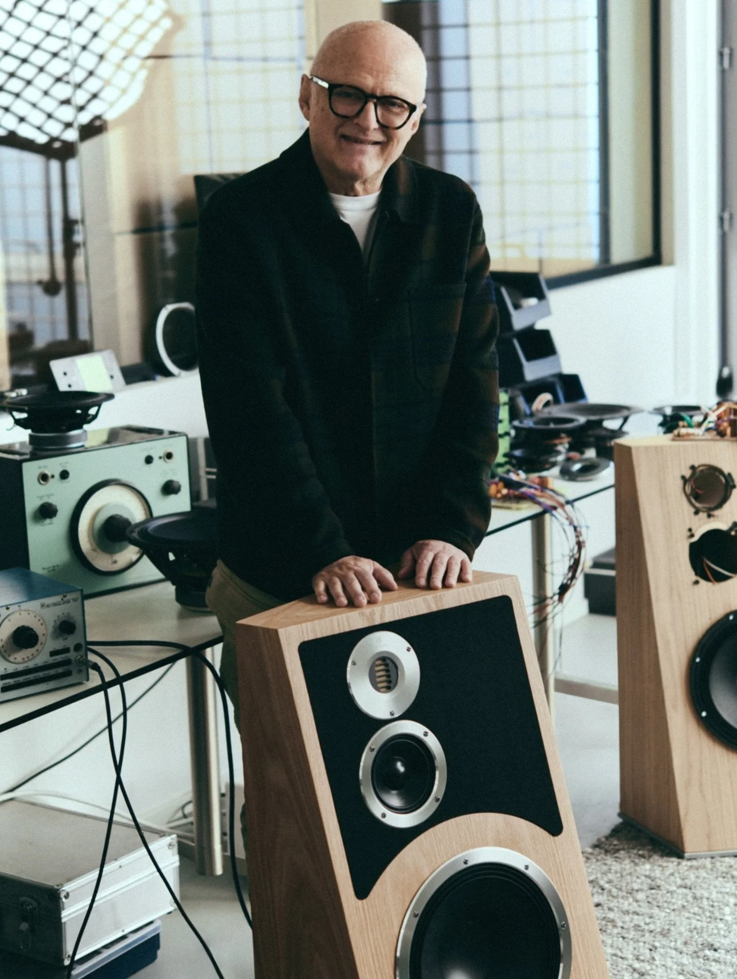 In 1979, Ole Klifoth launched the Trapeze, setting the blueprint for all future Audiovector speakers &ndash; pioneering linear dynamics and linear phase through a true 6 dB per octave crossover.

Fast forward 45 years: the Trapeze Reimagined stays tr