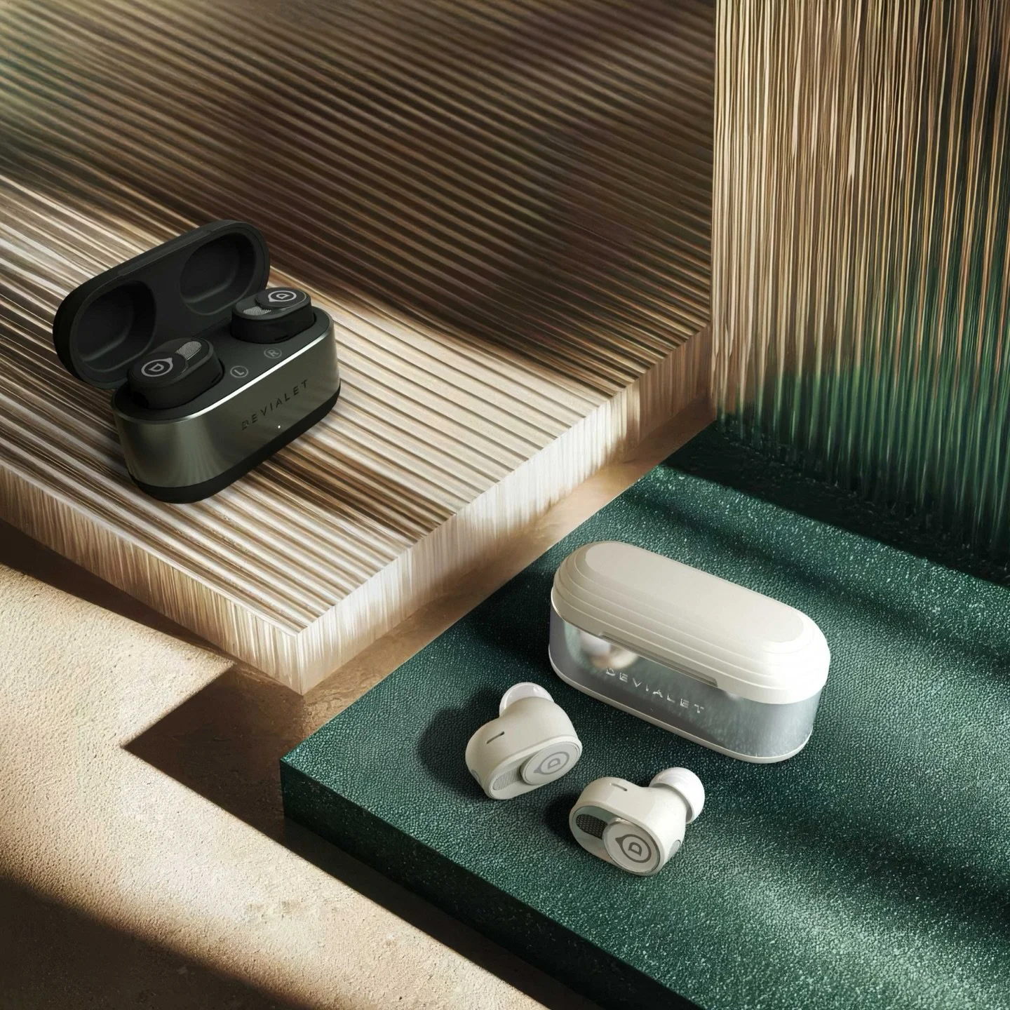 Luxe geluid, waar je ook bent. 

Devialet Gemini II levert pure helderheid, diepe bas en adaptieve ruisonderdrukking, zodat je elk detail hoort en niets anders. Ervaar geluid zonder compromissen. Ontdek het bij Hifilord.

Luxe geluid, waar je ook bent.