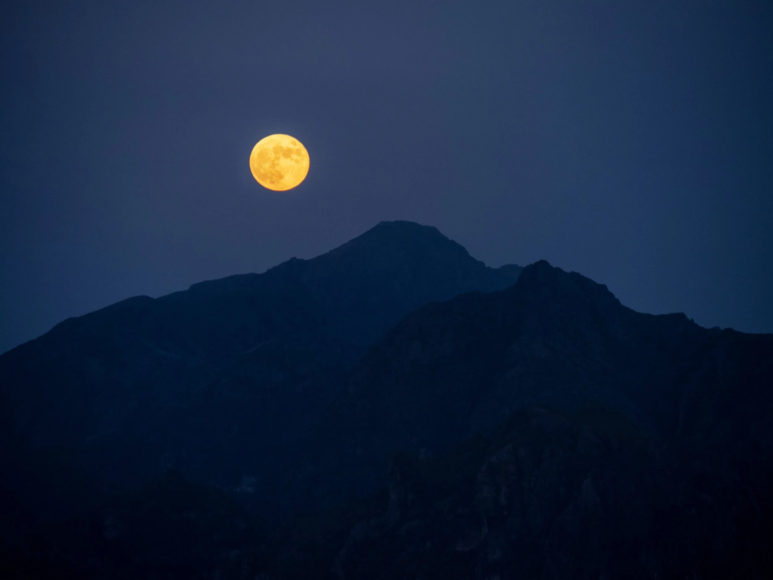 Moonrise over Pico Ruivo