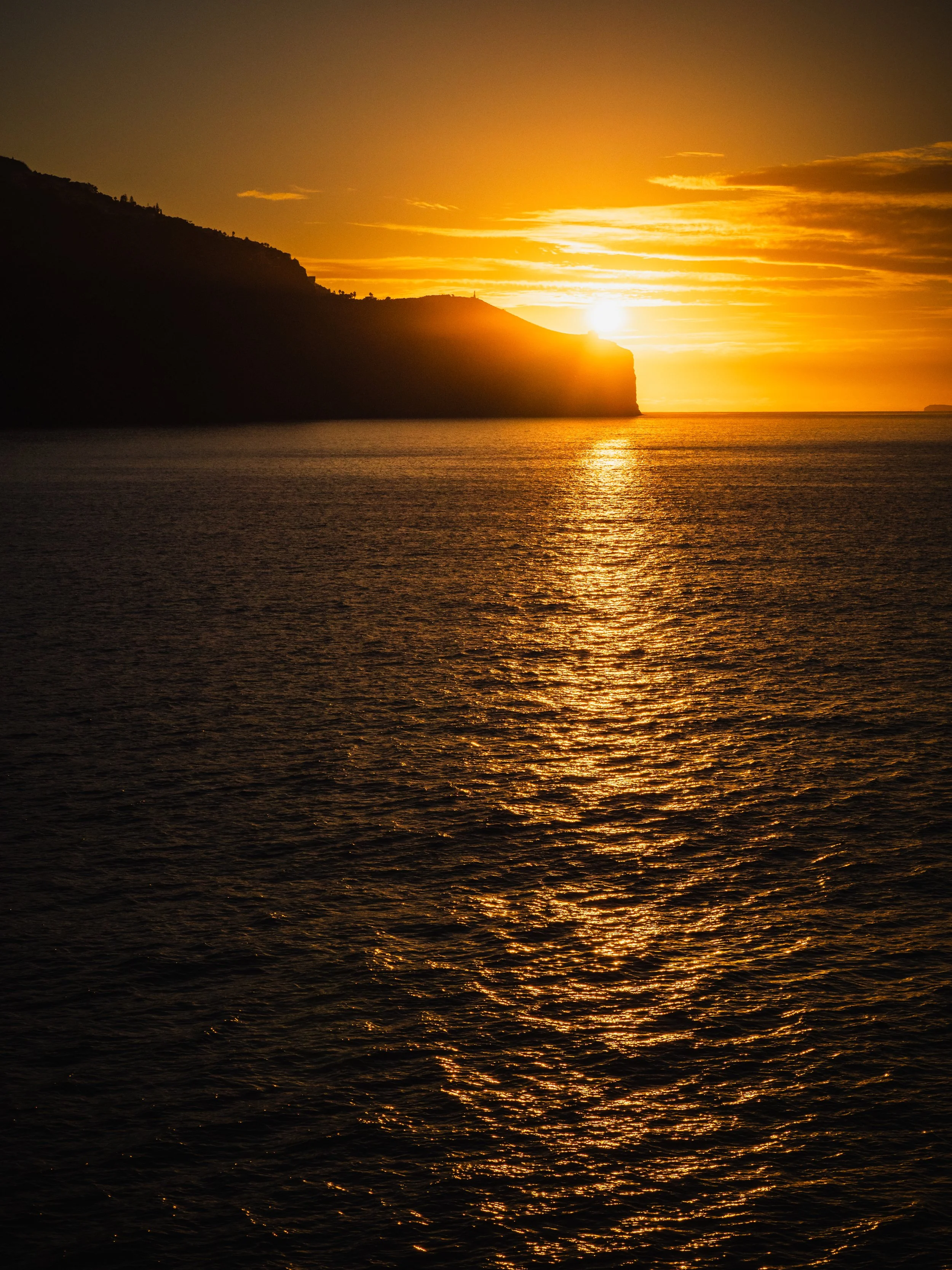 Sunrise over Cristo Rei