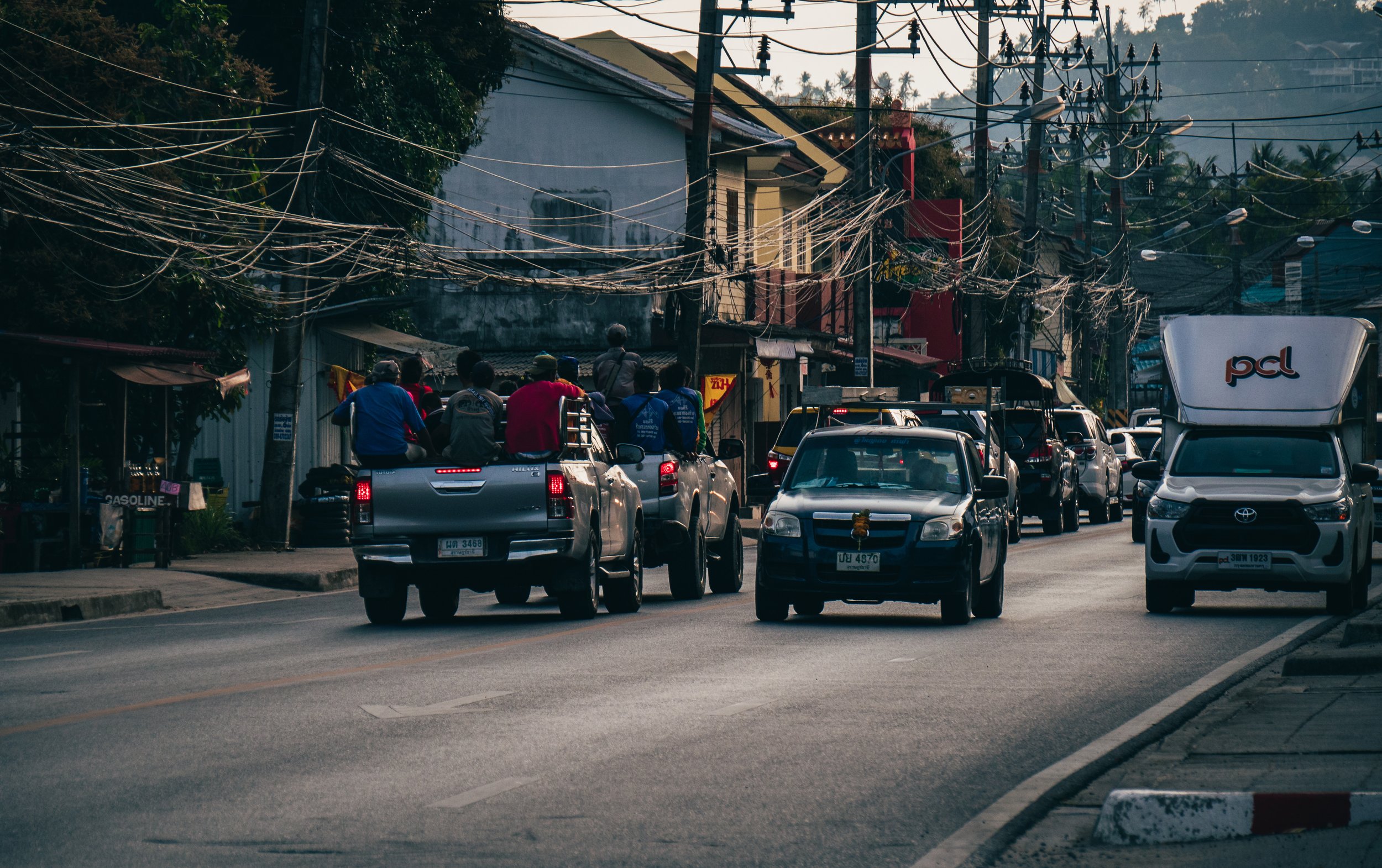 Hua Thanon street