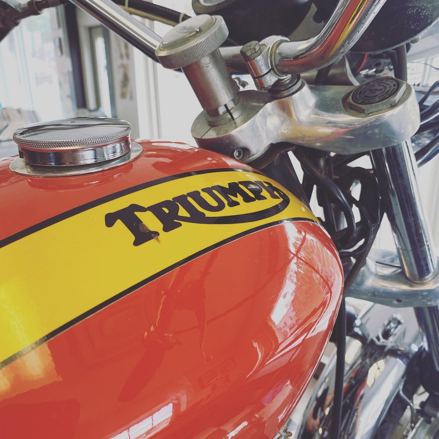 Triumph Hurricane.
Always nice on the eyes!
#triumphhurricane #vintagetriumphmotorcycle #vintagetriumph #1973