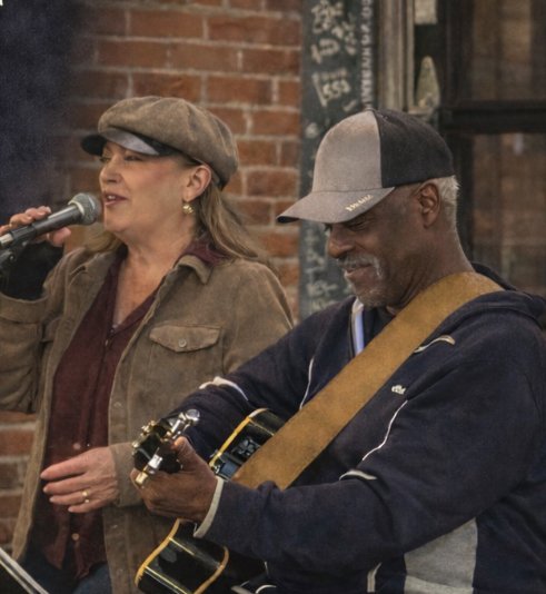Live Music: Gary & Erika Winston