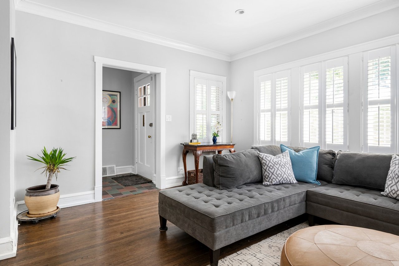 Pre-Sale-Home-Renovations-Living-Rooms-1.jpg