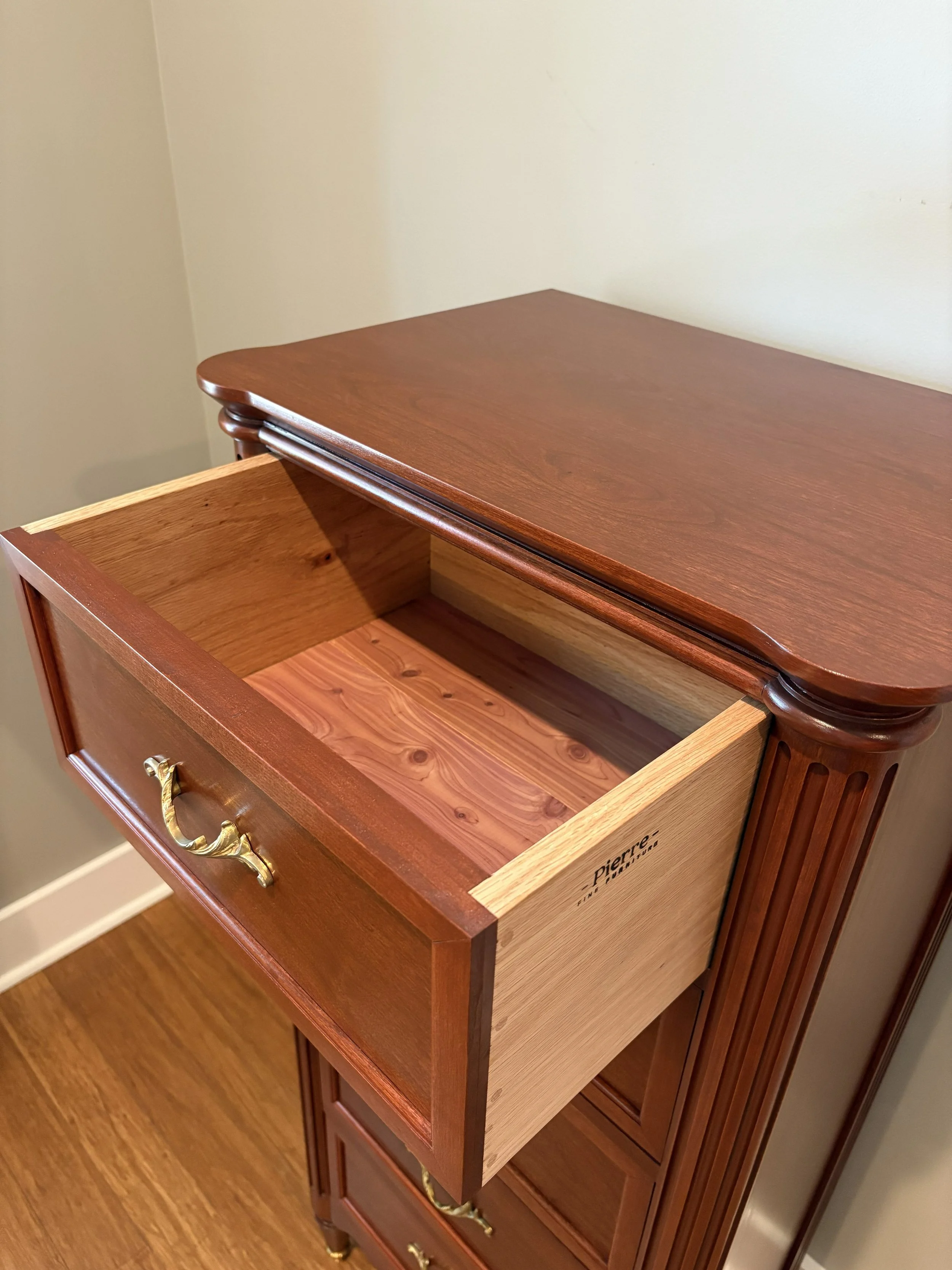 aromatic-cedar-drawer-lining