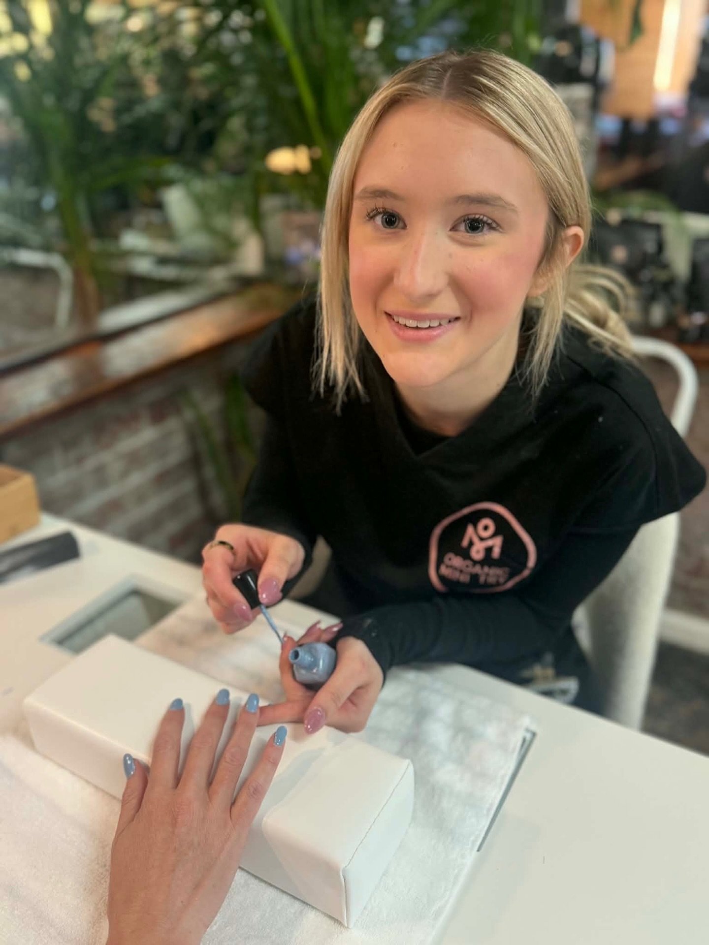 we&rsquo;re excited to welcome holly to organic ministry as our nail technician 

holly joins us full time and will soon be offering in salon manicures and pedicures, bringing the same care and attention to detail you know from our OM environment. ov