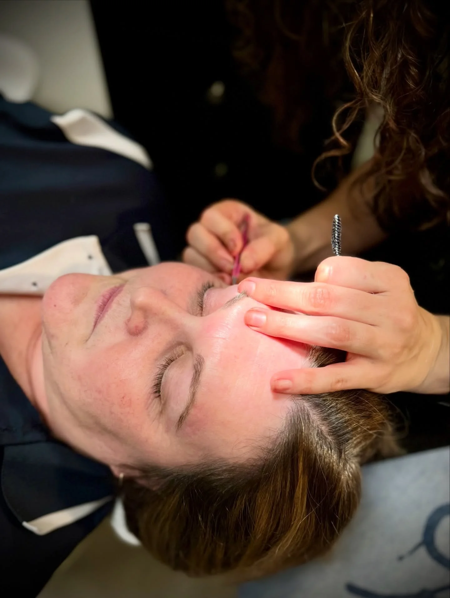 did you know we offer brows, lashes and facial waxing in salon? 

while your colour is processing, you can elevate your appointment with a brow tidy, lashes refresh or facial waxing, making your visit a seamless one stop beauty experience

the brows 