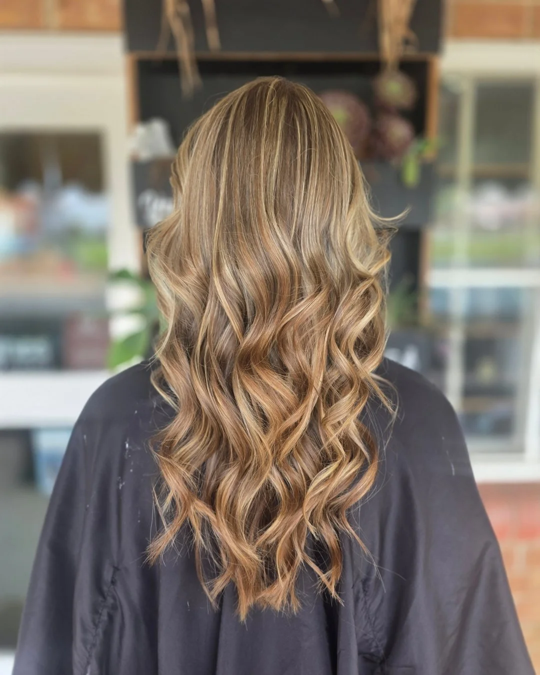 stepping into Autumn with a fresh new look

Felicity created this beautiful transformation with a precision cut and a &frac12; head of foils, bringing softness, brightness and dimension back through the hair. a subtle yet striking refresh that feels 