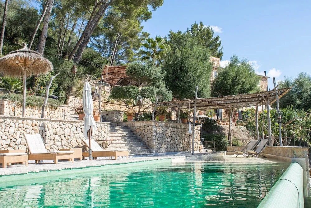 Poor with deck chairs