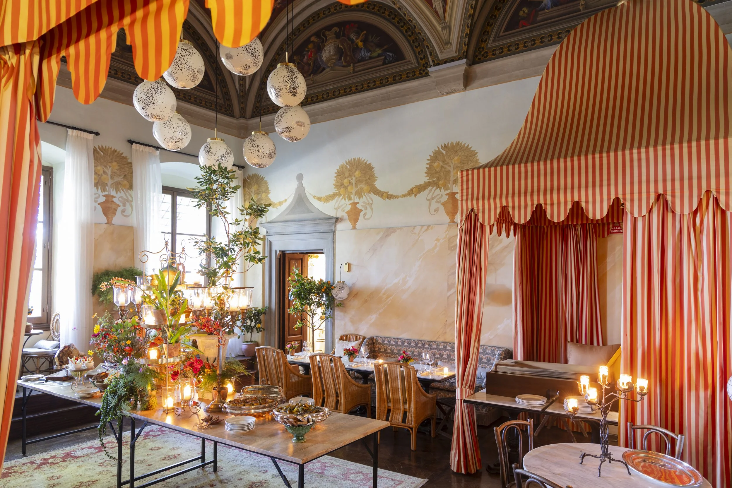 Bar and Restaurant (8).jpg