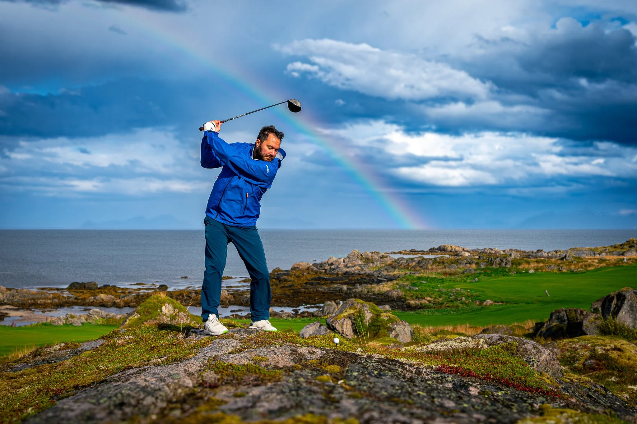 Lofoten Links - Giocare a golf ai confini del mondo 