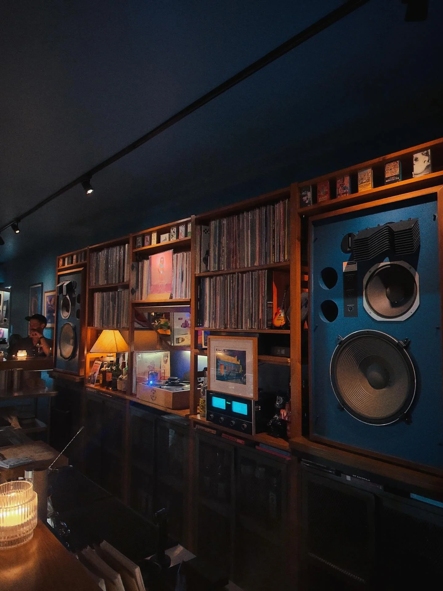 It’s Friday and it’s London Jazz vibes tonight with Alfa Mist setting the tone for the night.