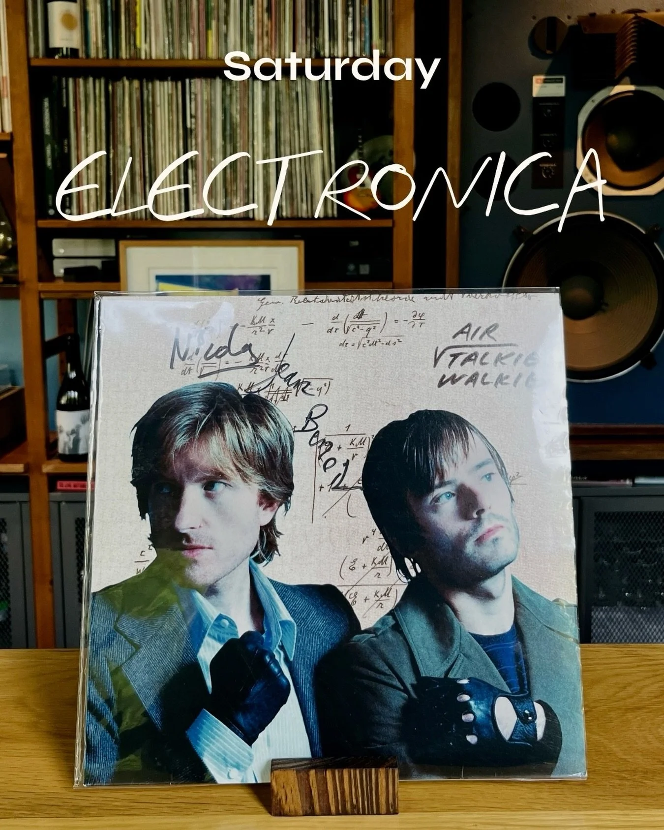 Electronica throughout the night. Soft synths, downtempo grooves and a few late-night classics mixed in until close.