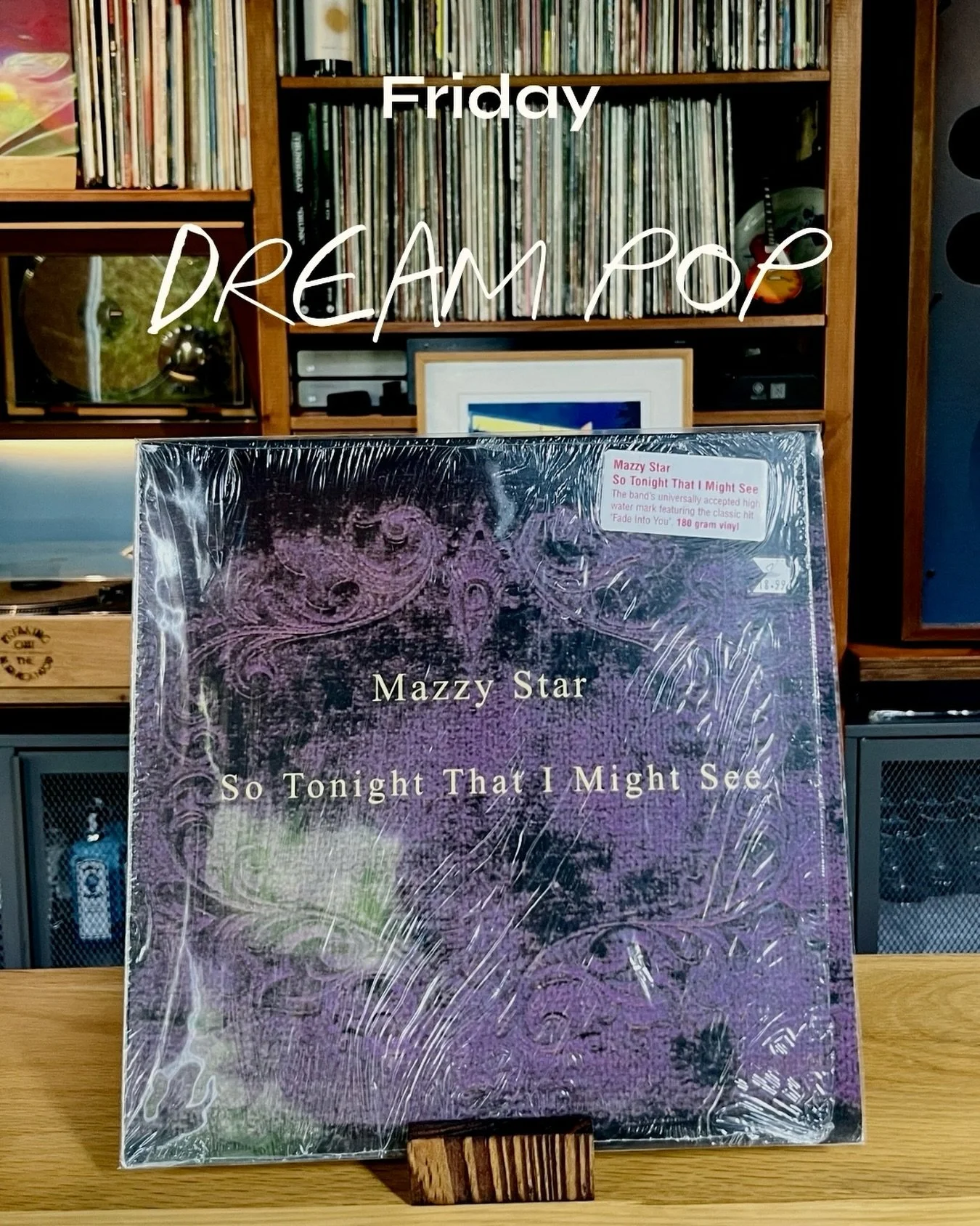 Mazzy Star &lsquo;So Tonight That I Might See&rsquo;
Dream pop all evening. Slow, hazy and heavy on the atmosphere.