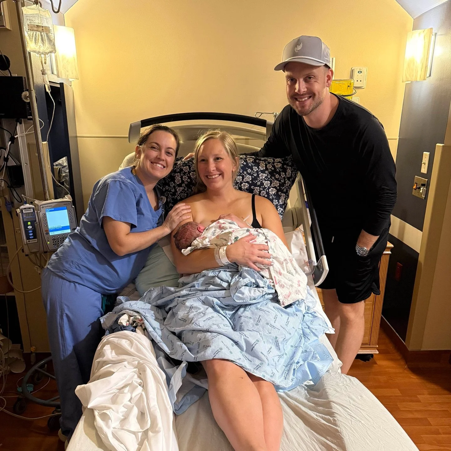 What a joy it was to care for this beautiful family during their birth! This mama was focused and strong as she literally sang in worship through transition. What a blessing and miracle to witness. 🥹 Welcome to the world little one! 🫶🏼

#pregnancy