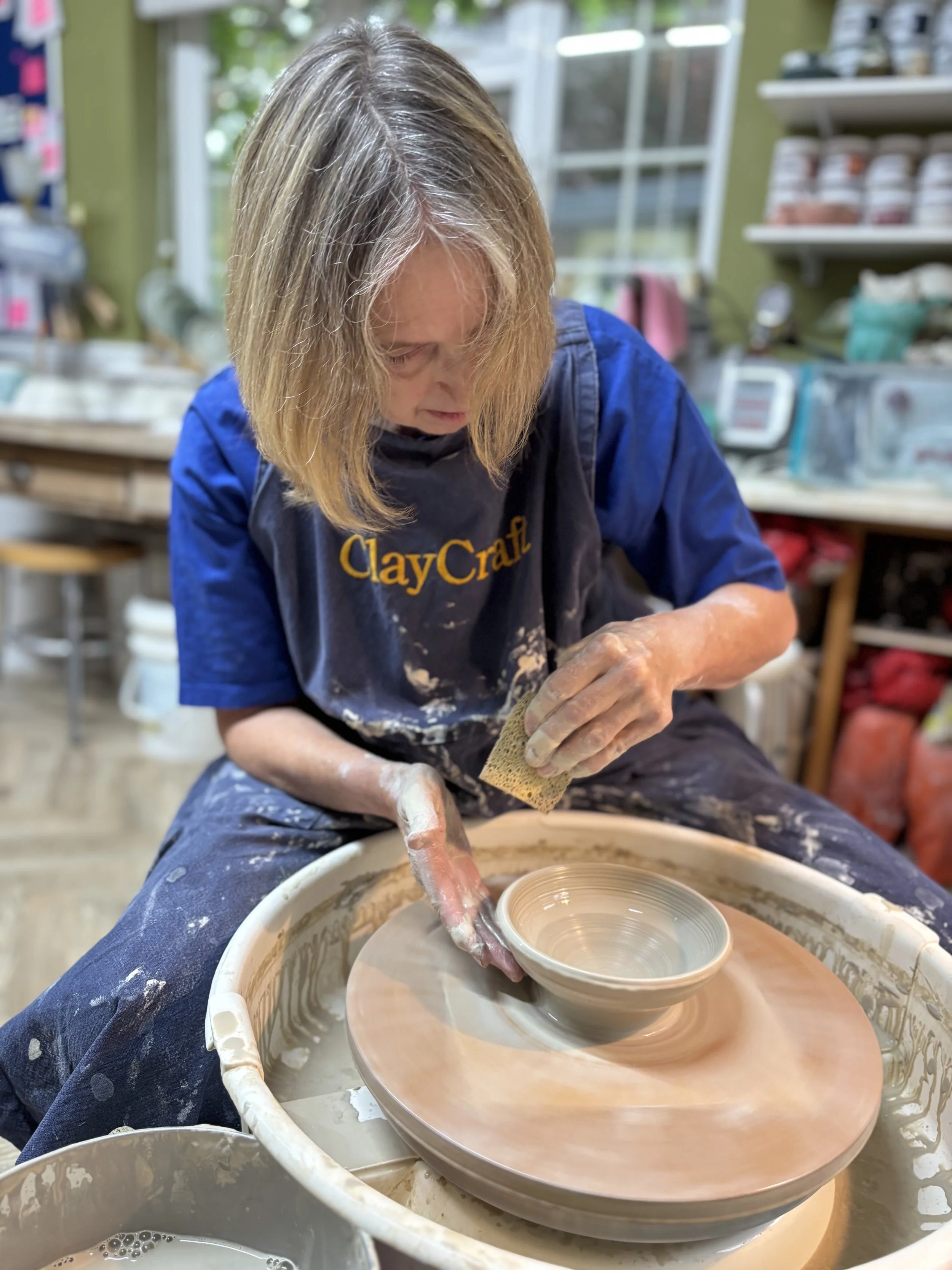   
 First week throwing for Elizabeth on her 5 week course! 
 