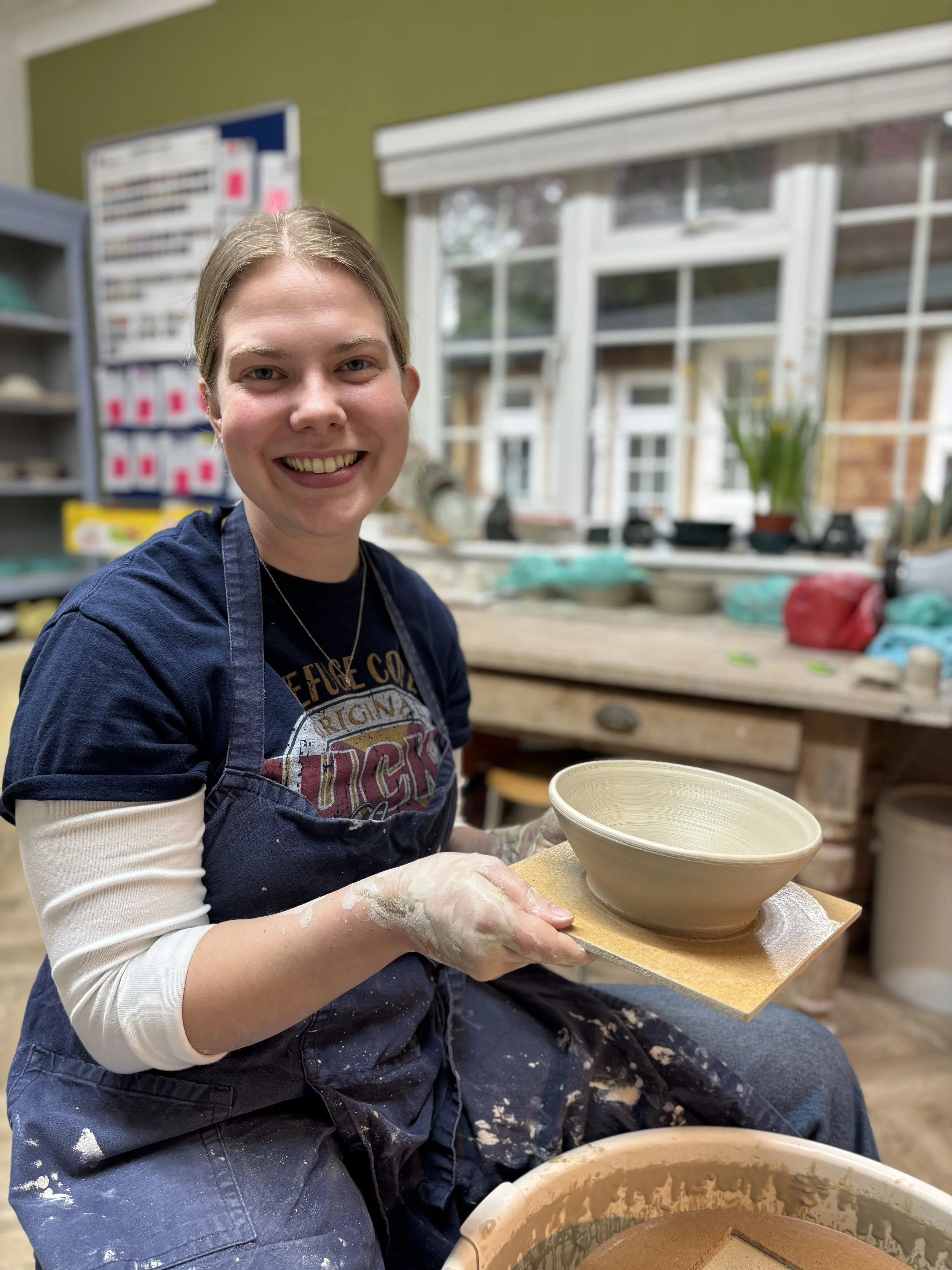   
 Lovely afternoon with Charlotte for her 'Throwing Experience'! 
 