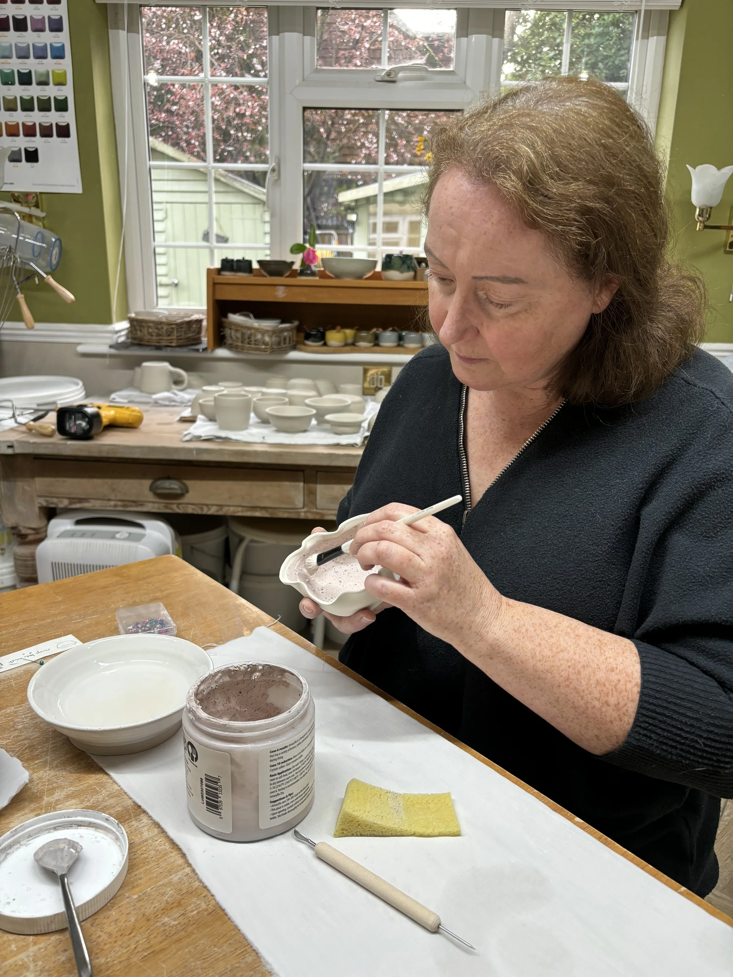 Diana has been glazing her latest pieces & exploring some different colour combinations!