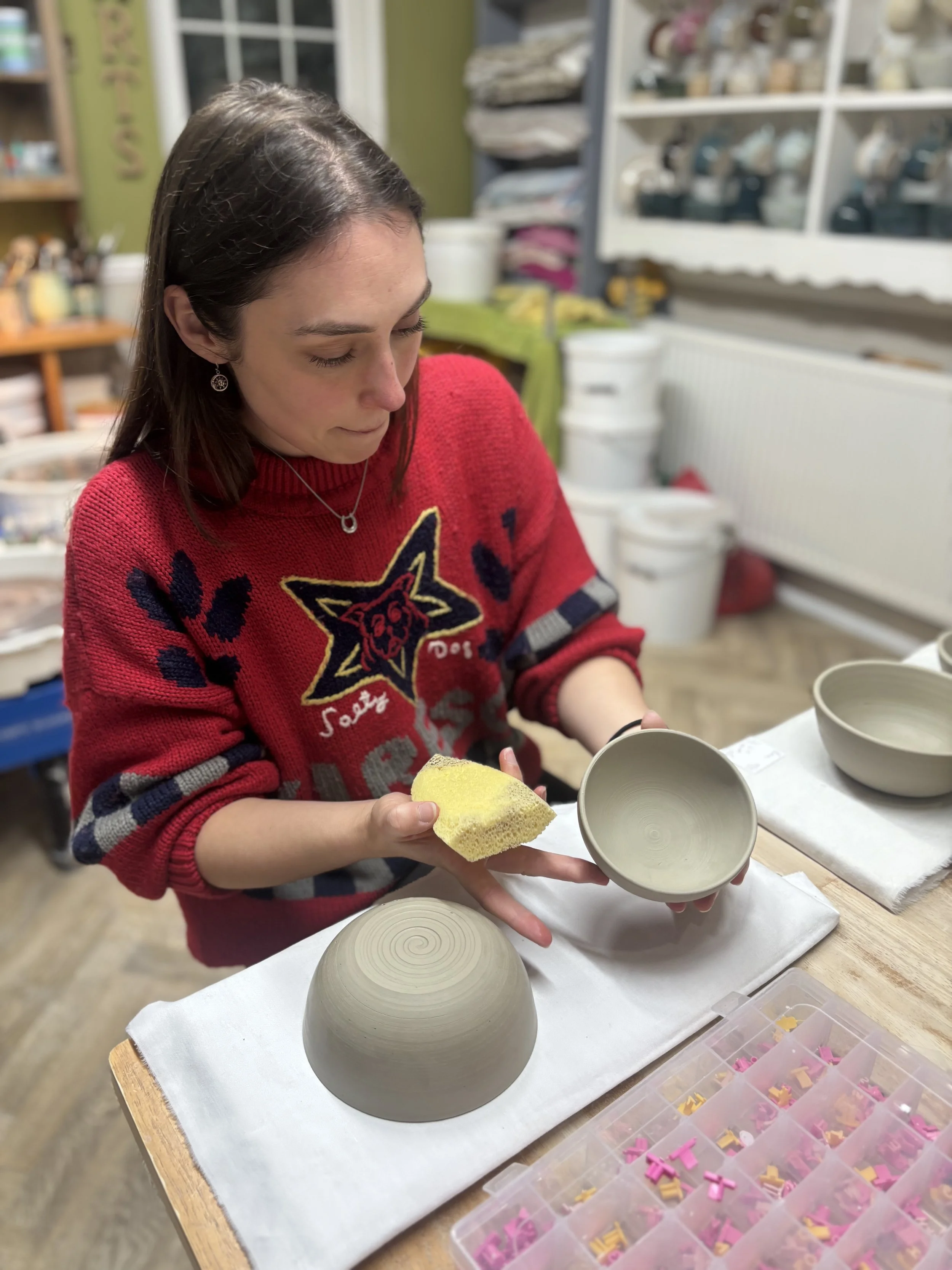   
 erin has been trimming her nesting bowls! 
 