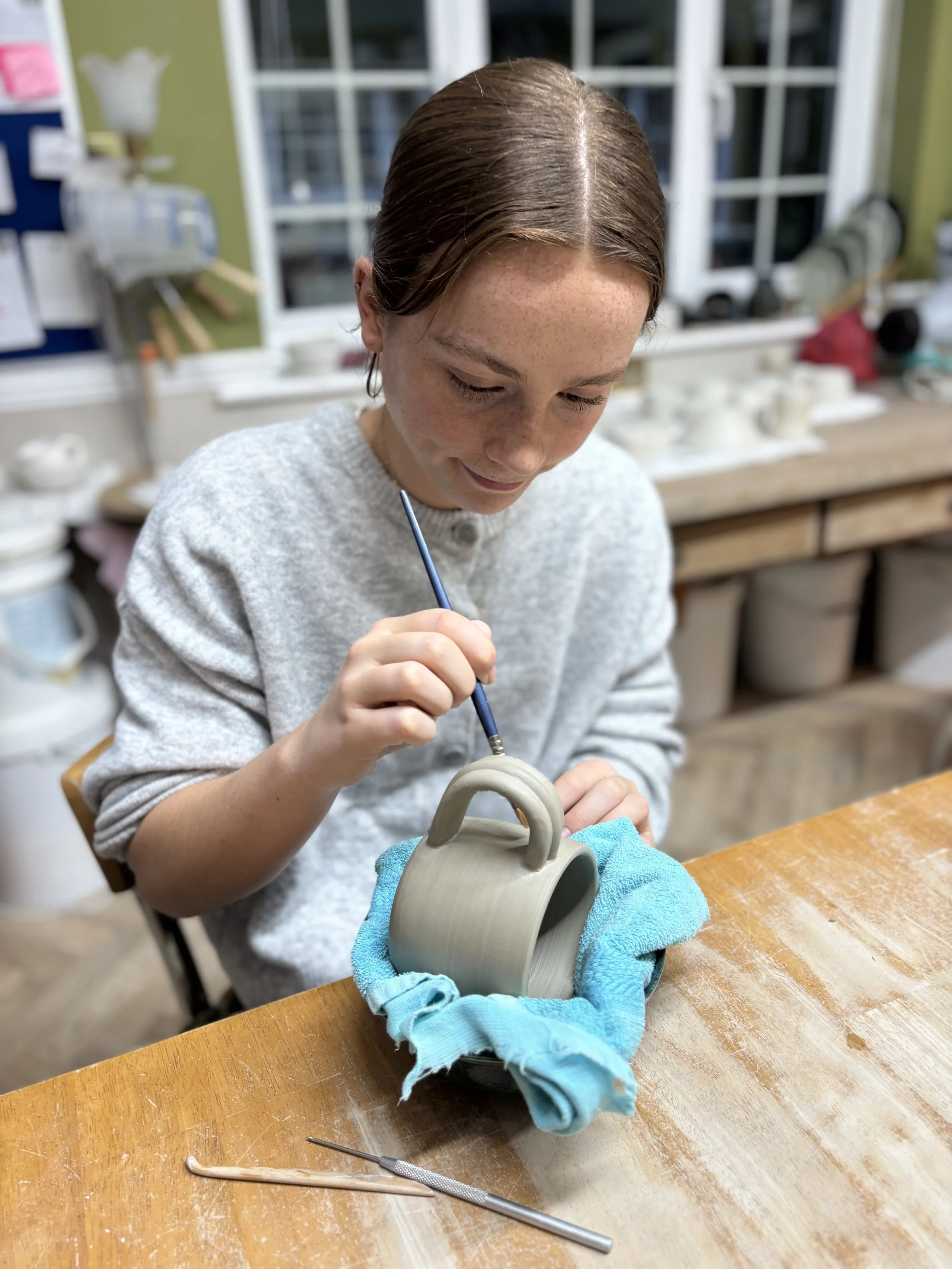   
 Trimming week for Lois ... 
 