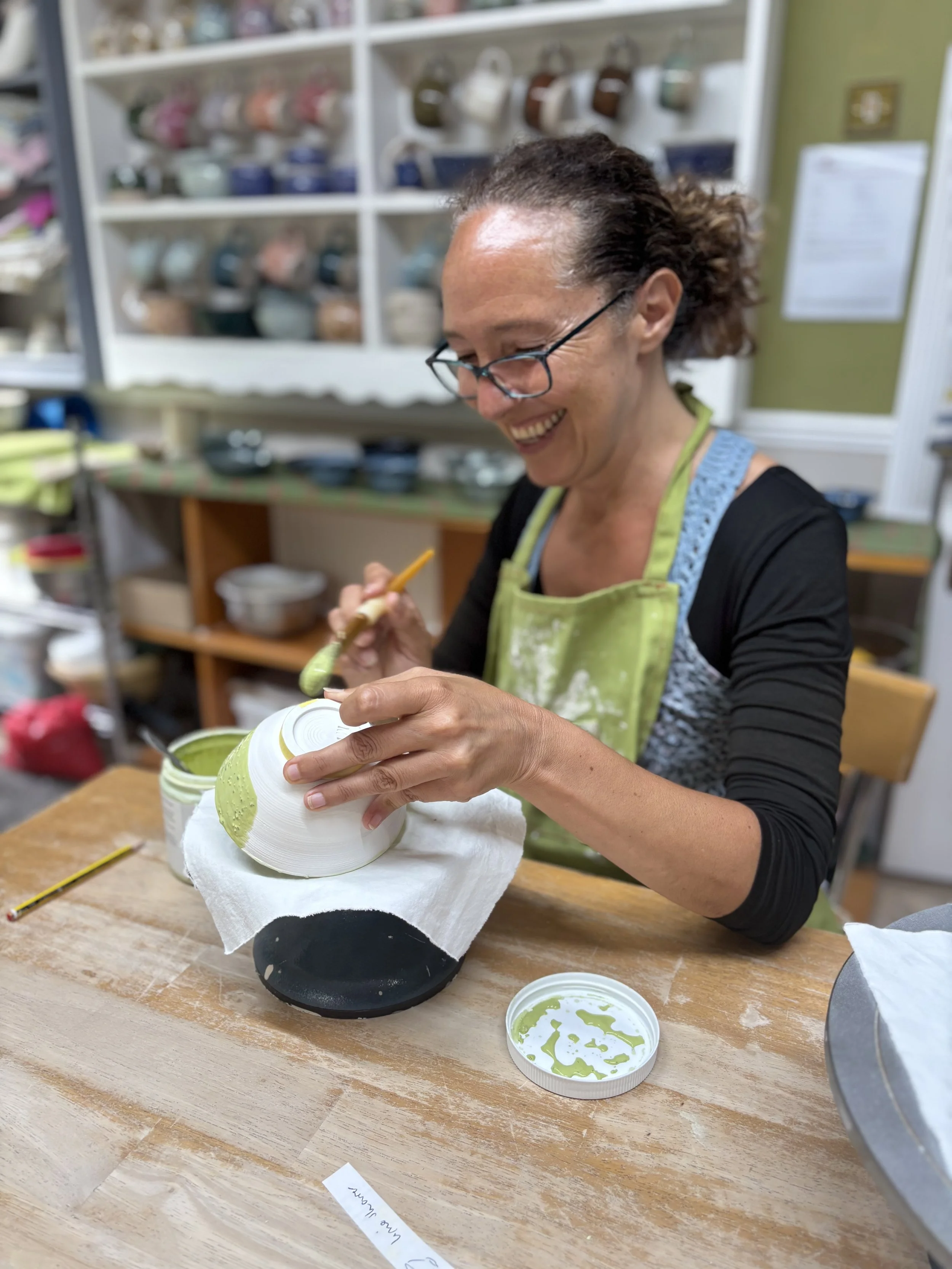   
 Final glazing session for Miryam at the end of her latest 5 week course! 
 