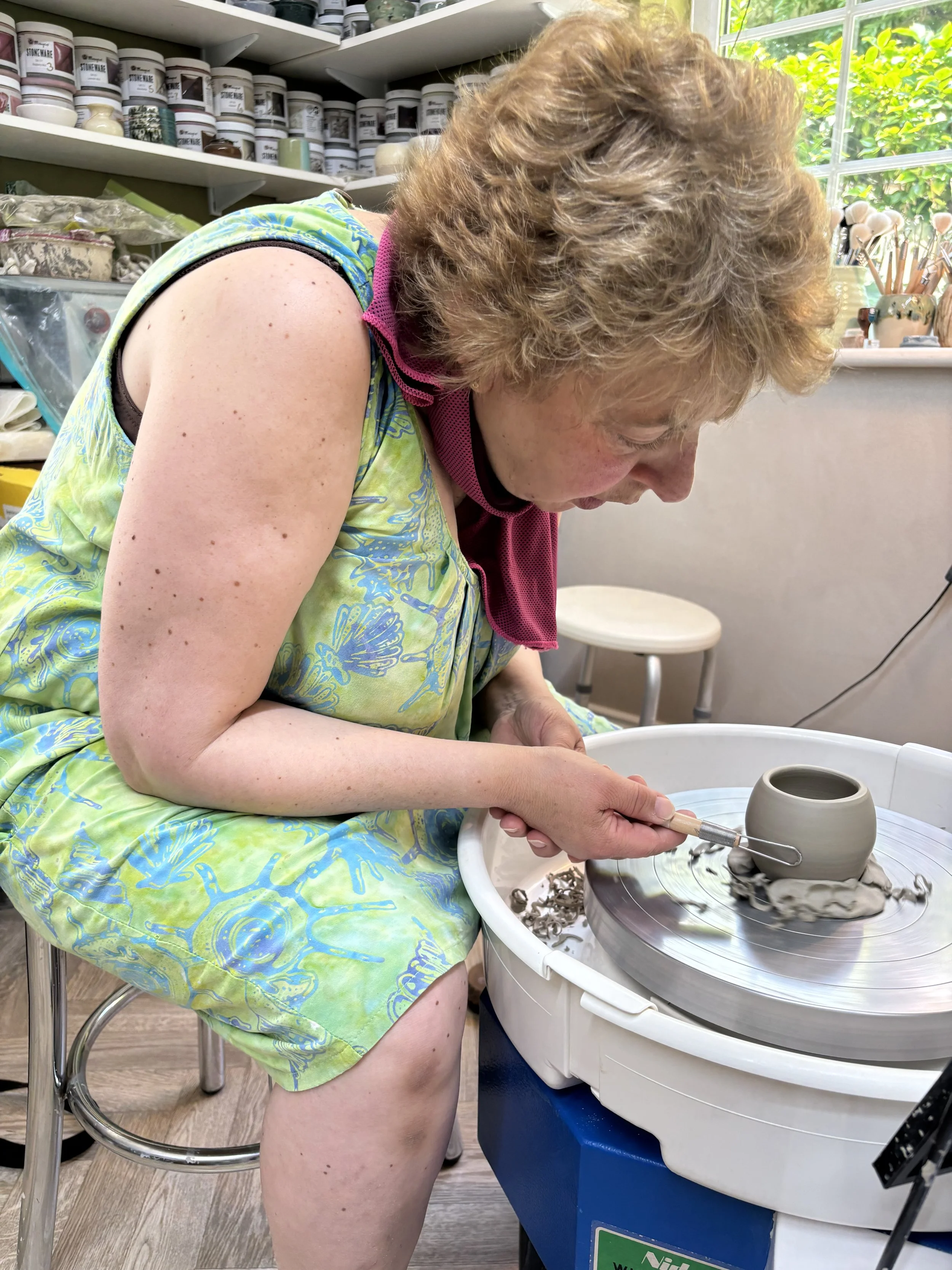   
 An afternoon of trimming - Helen assembled another oil burner ... 
 