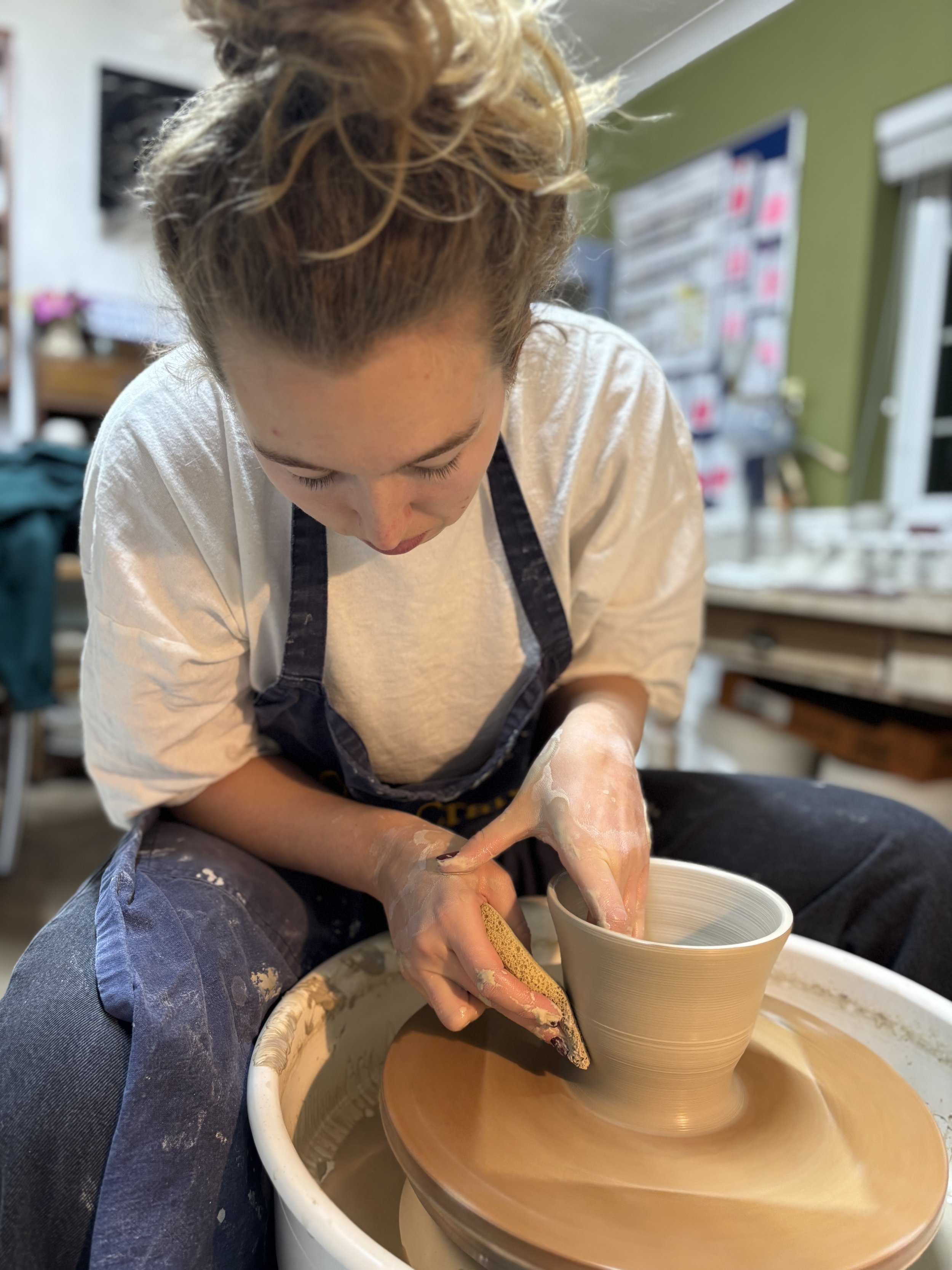   
 Georgie has had another successful evening of throwing! 
 