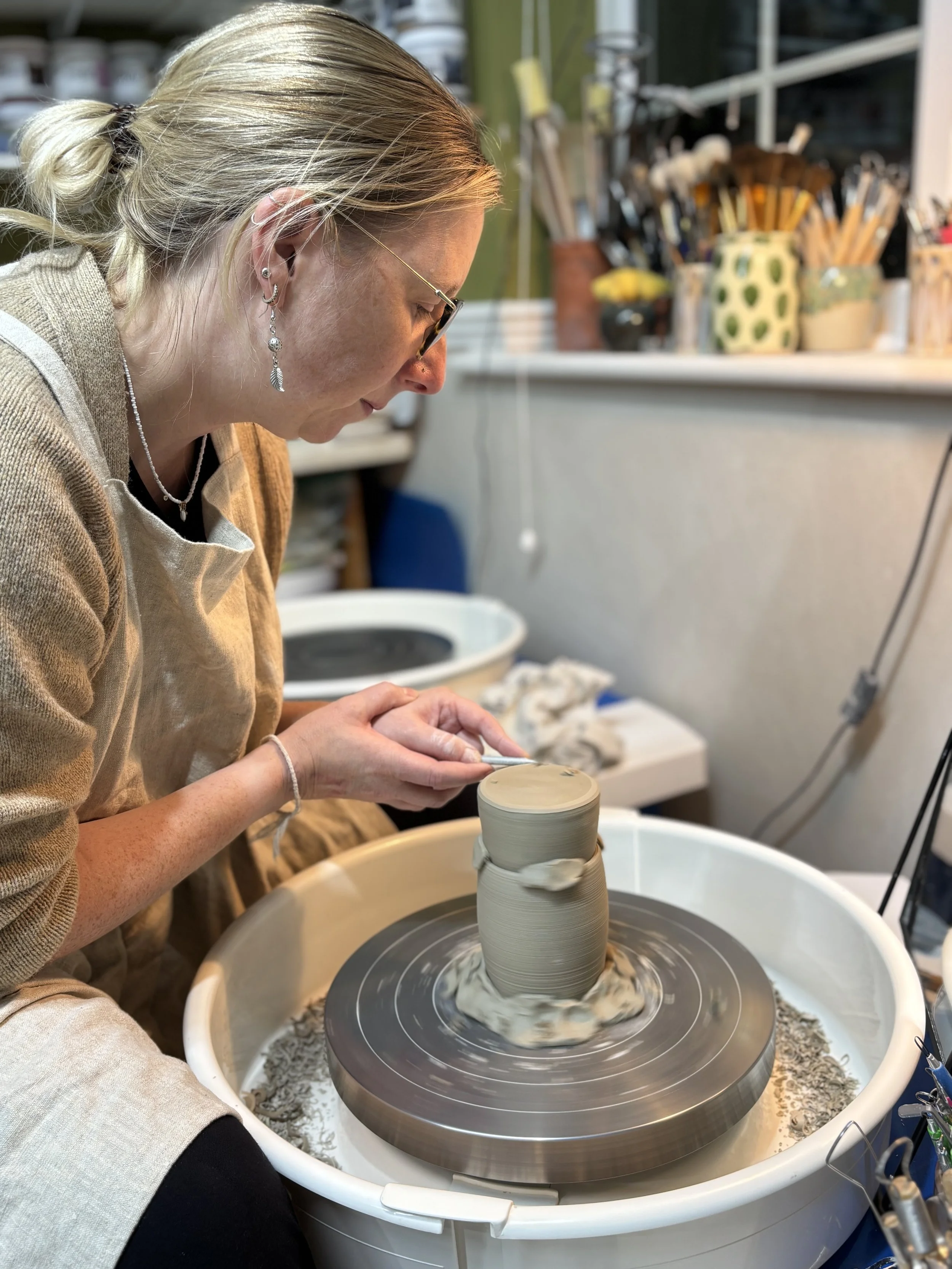   
 Clare has been trimming the last of her pieces & choosing her glazes for her final week!  
 
