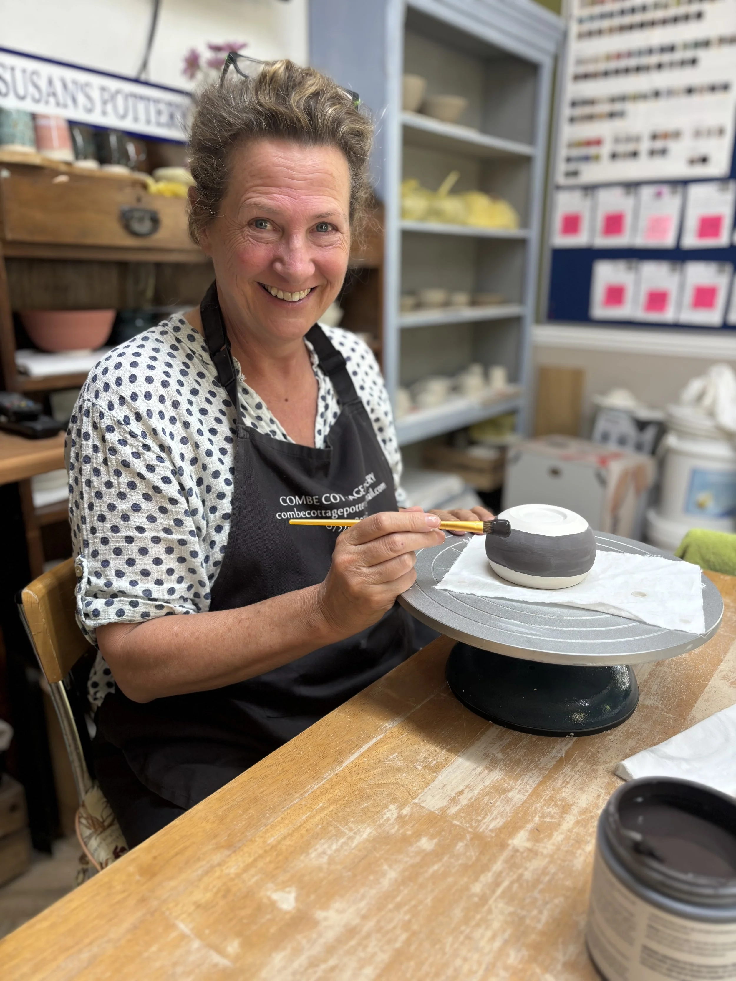Lovely to have Liz & Kirsty return to glaze their pieces ...
