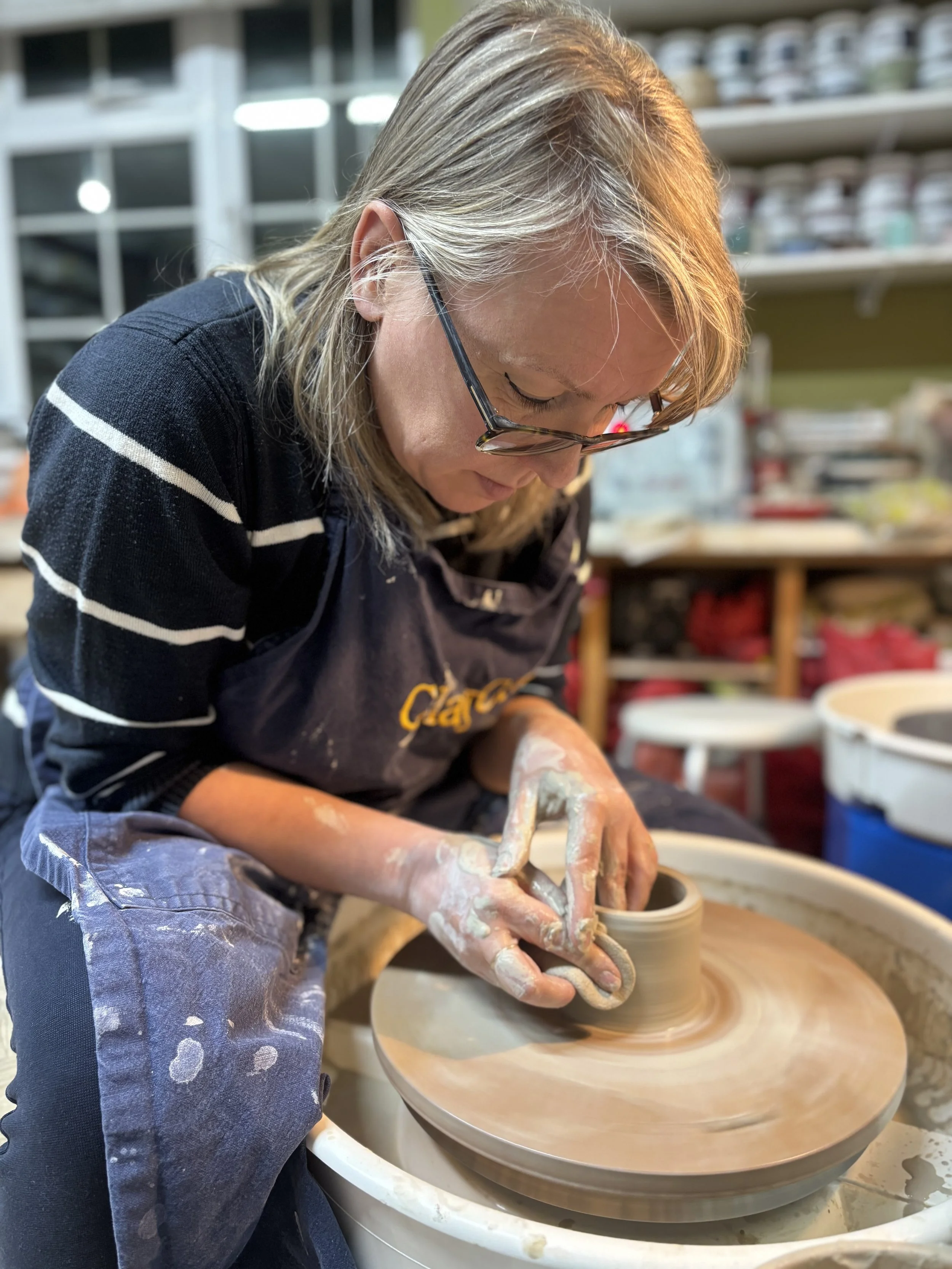   
 A solid evening practising centring & pulling walls for Jenna! 
 