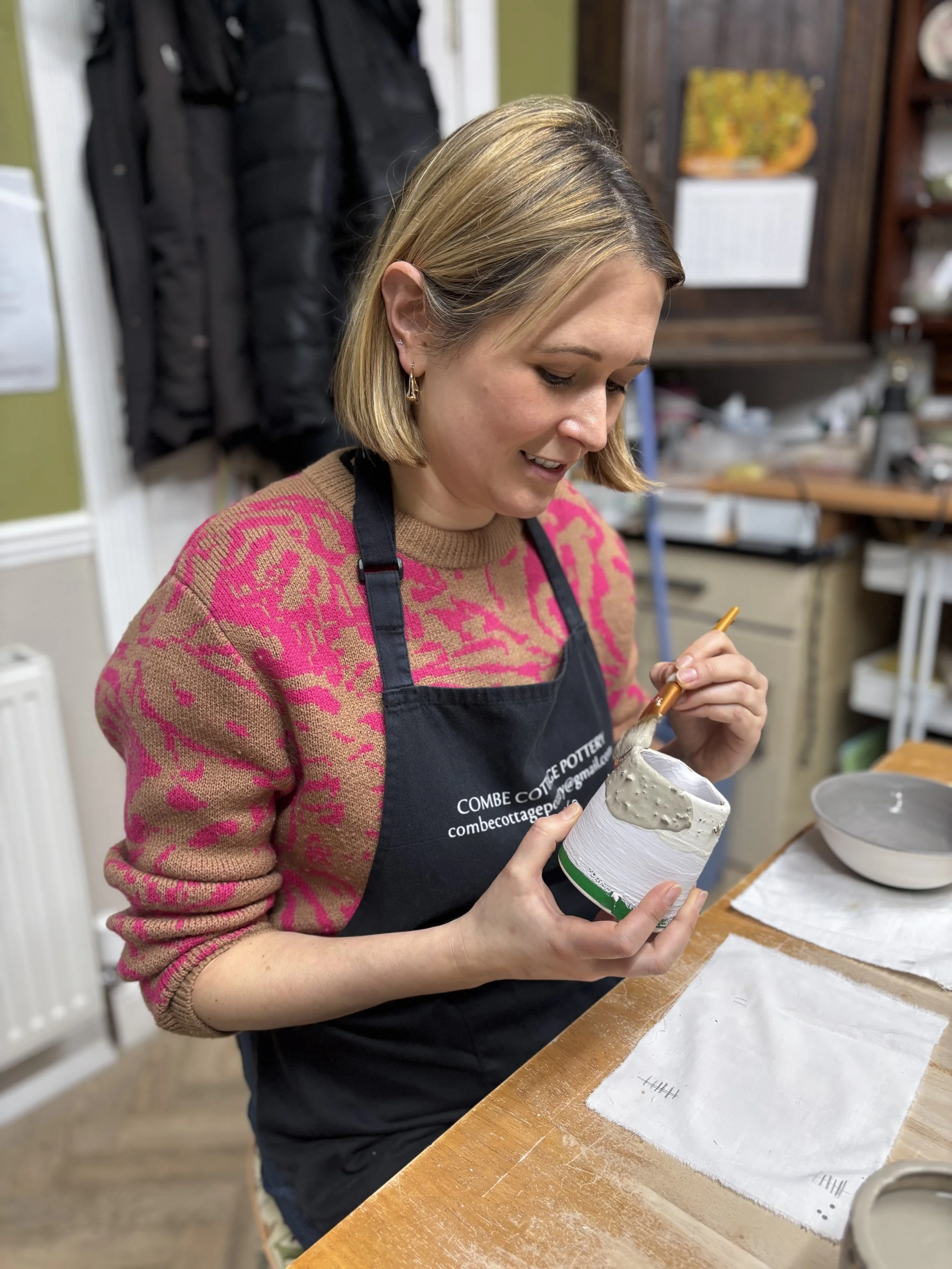   
 ... & Sophie have been glazing at the end of their latest 5 week course! 
 