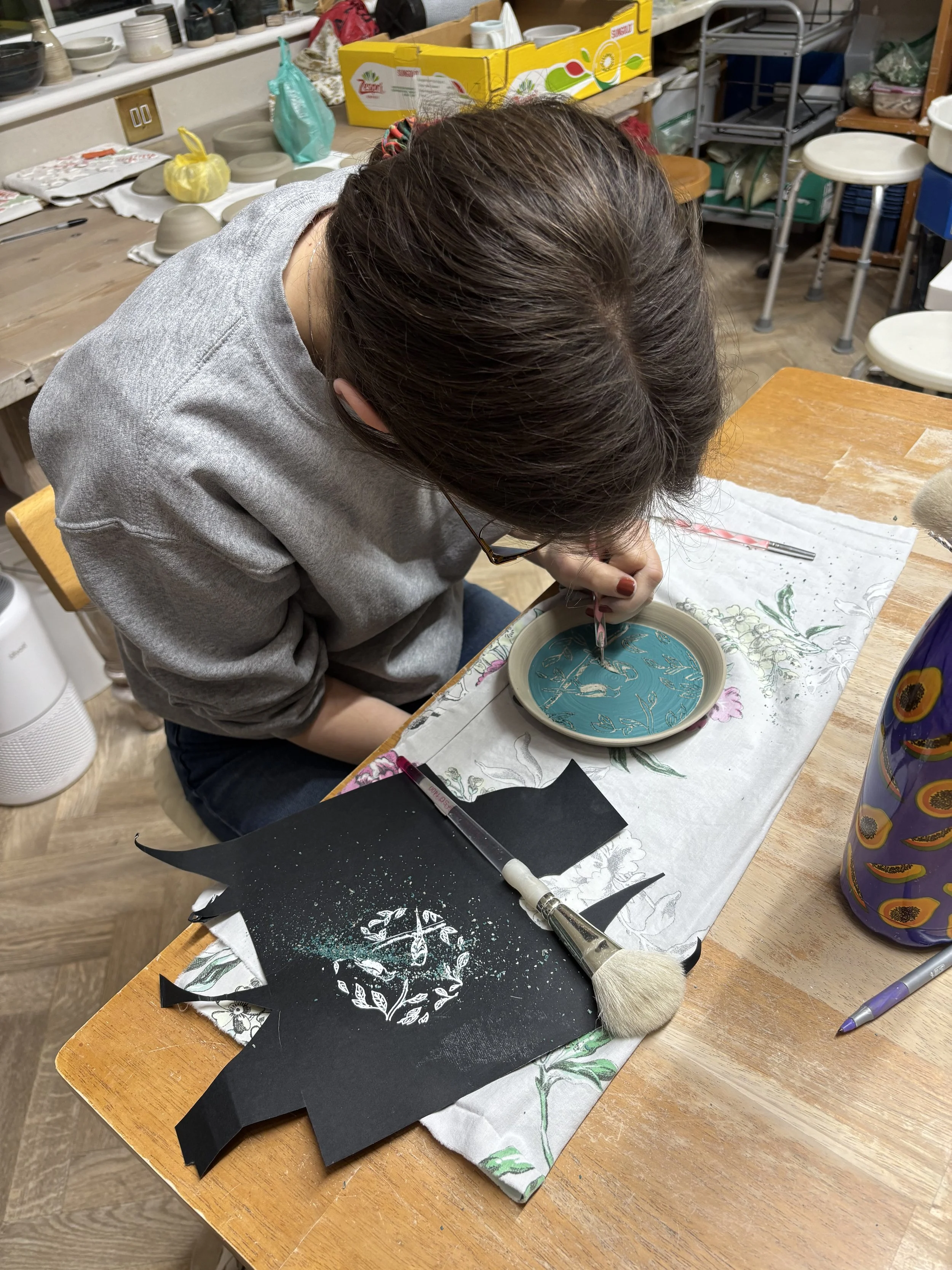   
 ... & Lucianna has been using the sgraffito technique once again! 
 