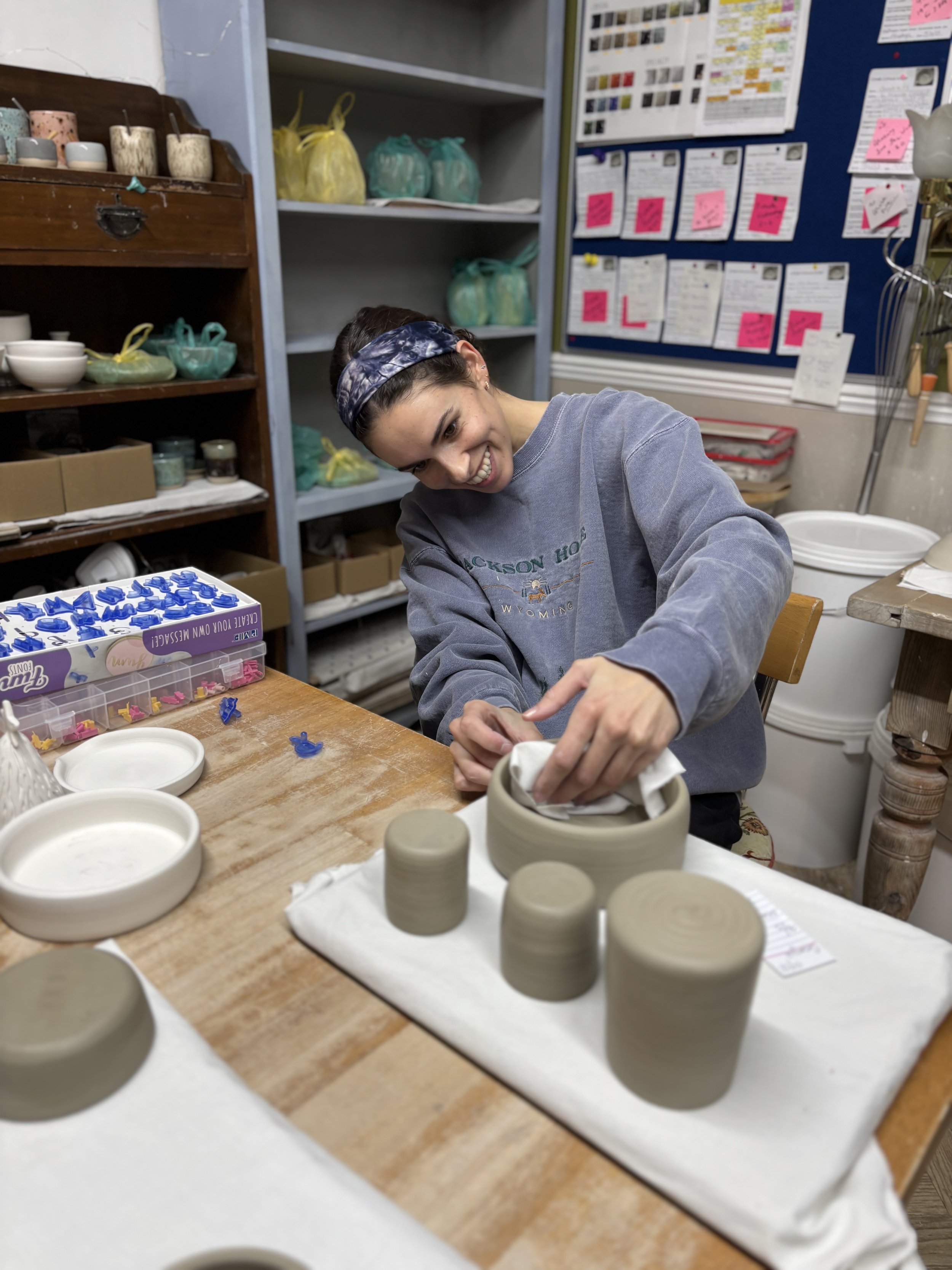   
 ... & Georgie & time toc make their glaze choices! 
 