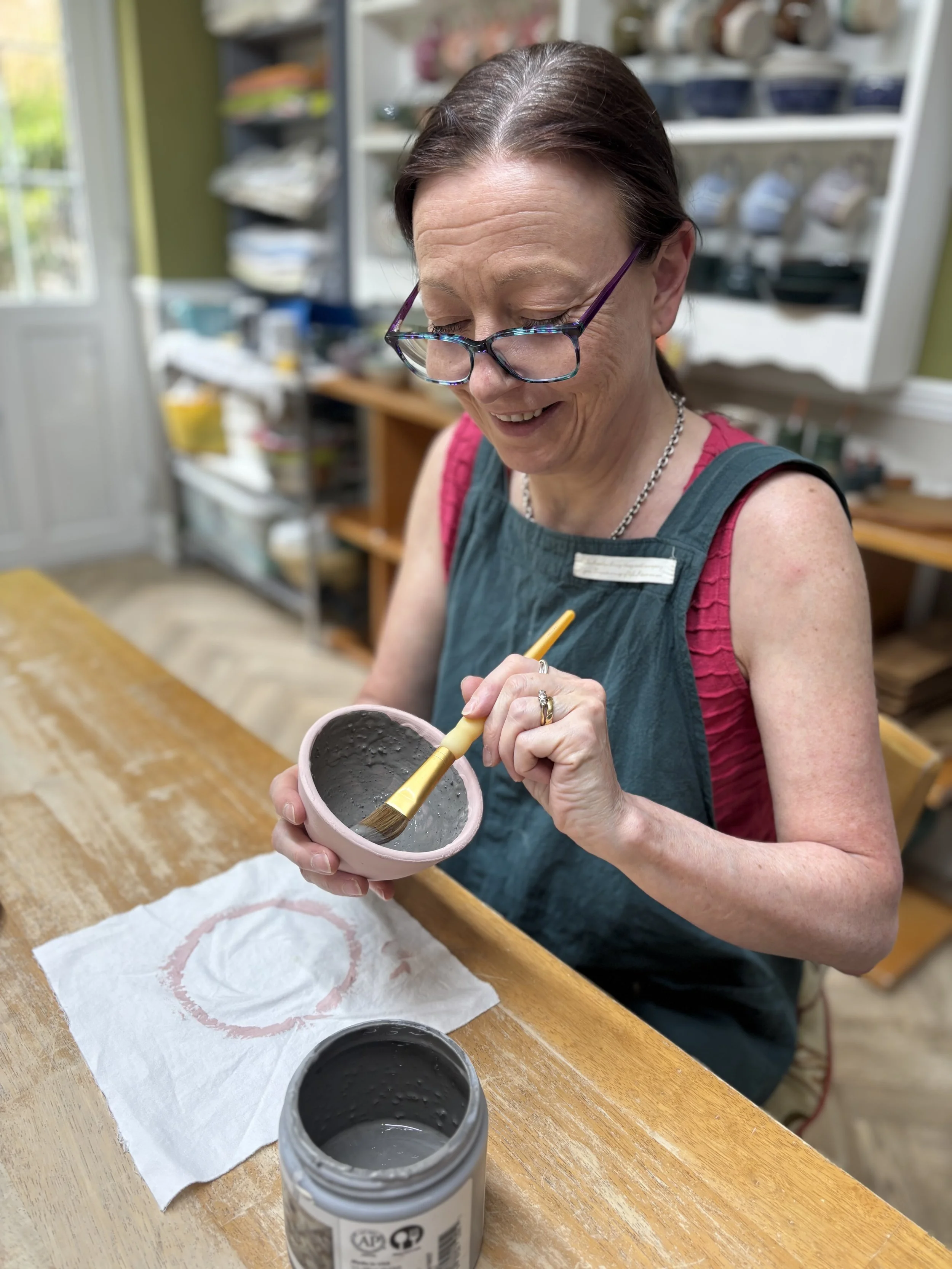   
 Joanne returned to glaze her pieces following her 'throwing experience'!  
 