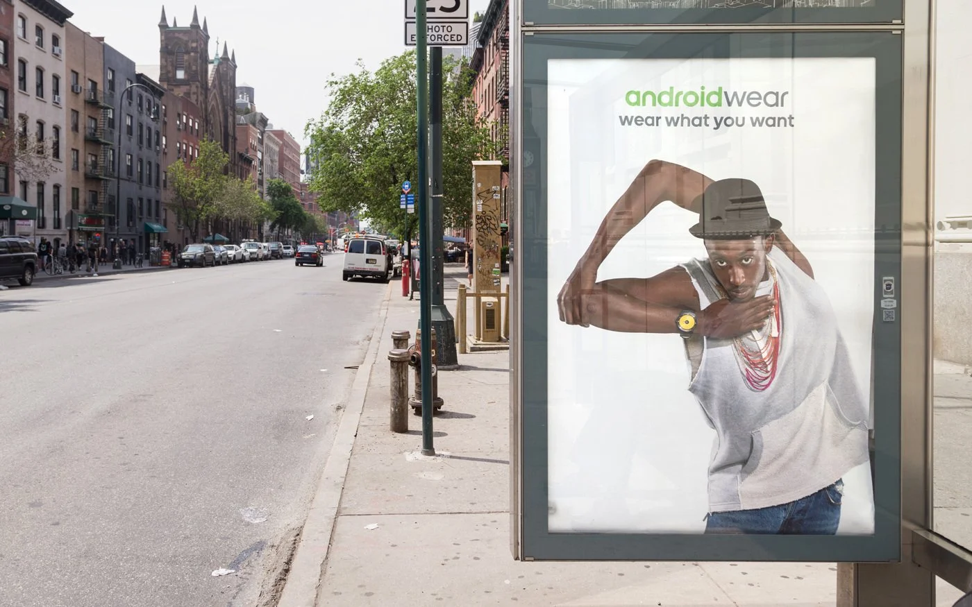 AndroidWear-OOH-Bus-habby_1400.jpg