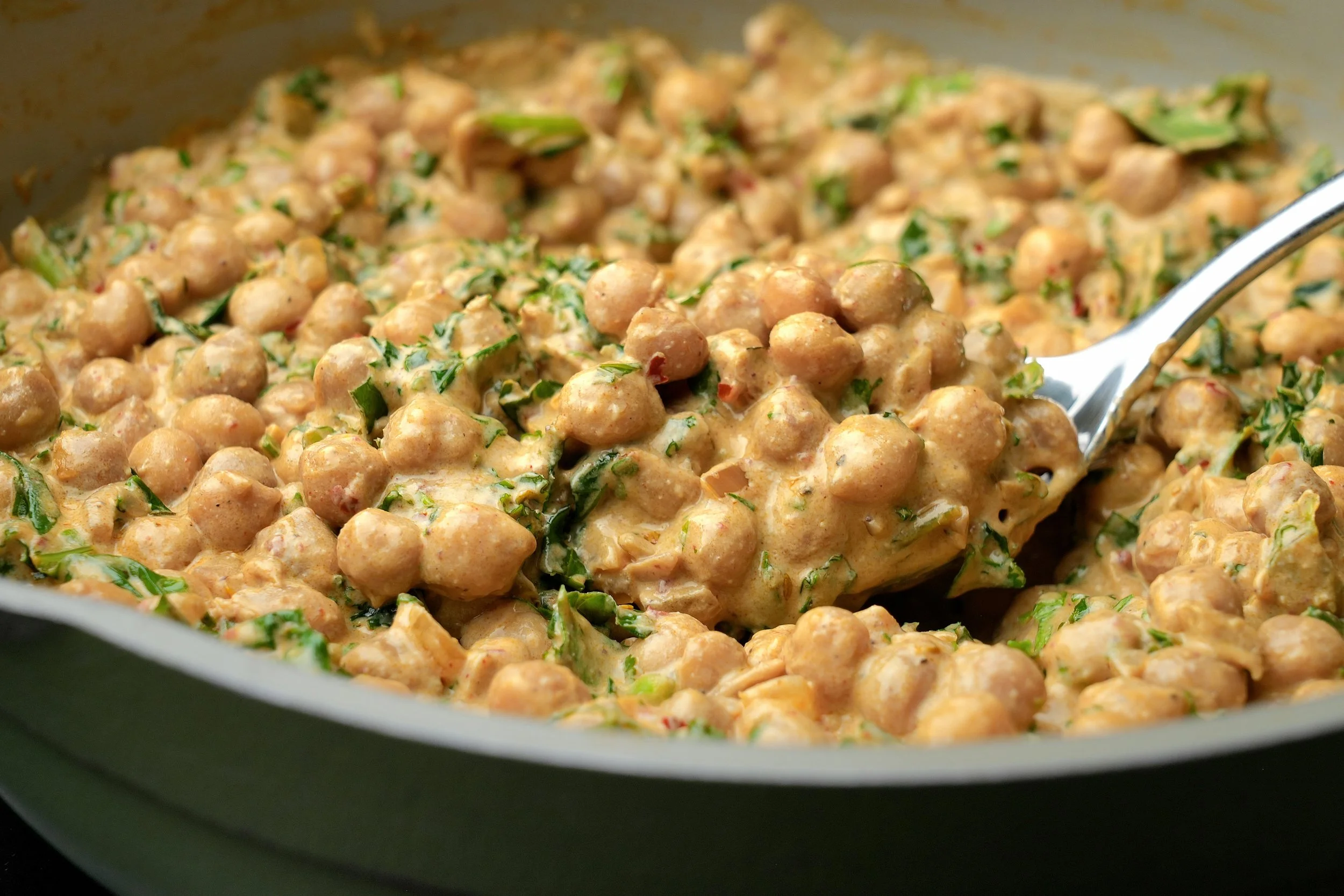 creamy high protein vegan harissa and kale batch cook creamy chickpeas meal prep friendly gluten free image