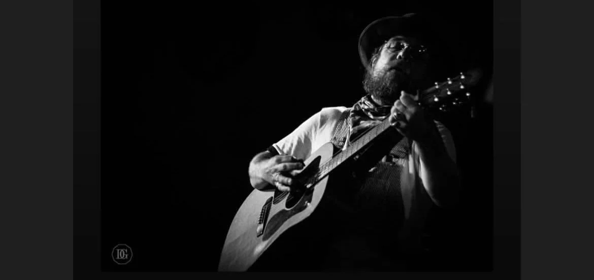 DAVID HENRY (LATE NIGHT)