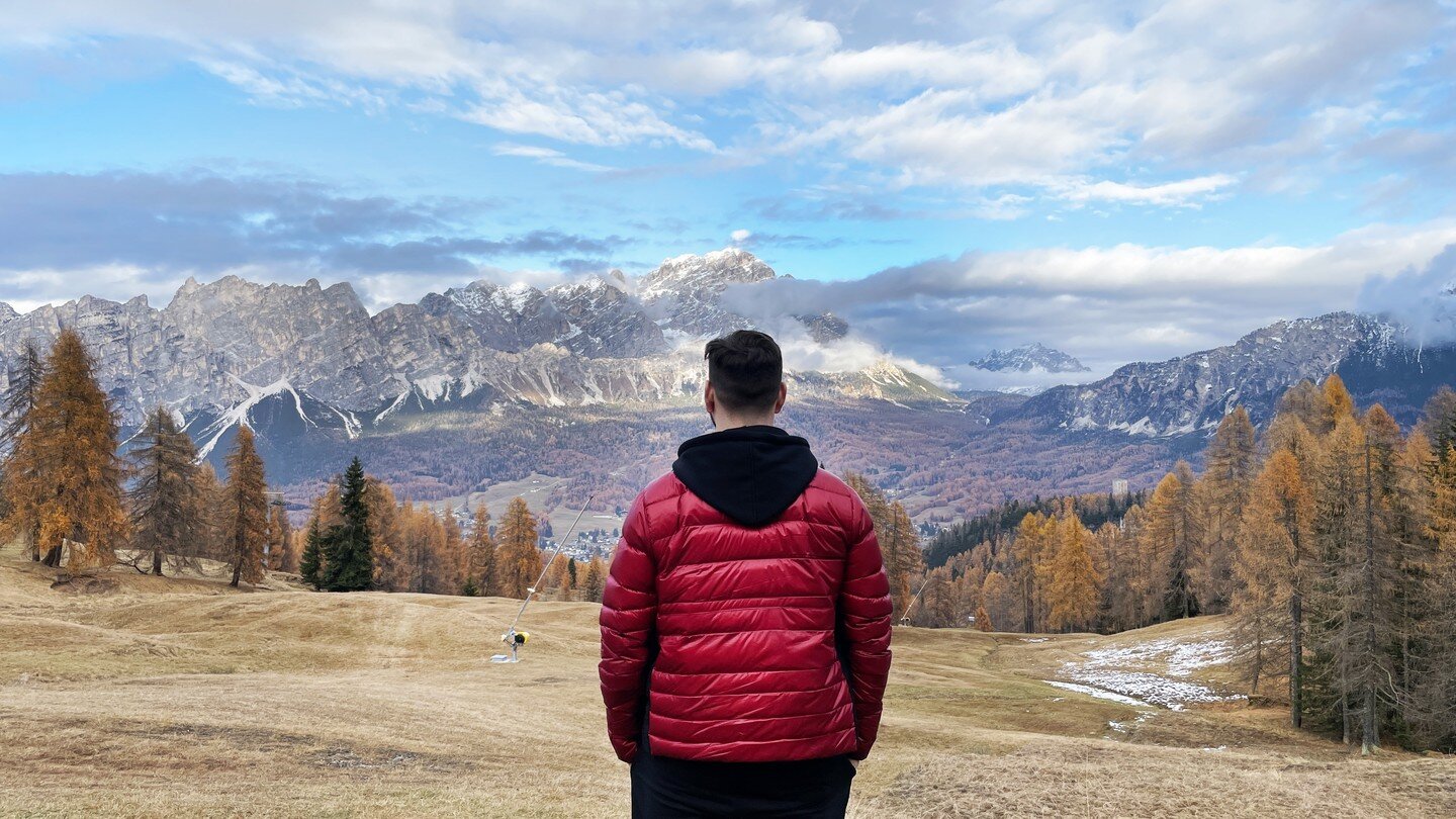 It is one of the best landscapes I've ever seen.
Dolomites are probably the most fascinating mountains I had the pleasure to glance at.
#dolomites #dolomiti #cortina #cortinadampezzo #italy #italy🇮🇹 #italytravel #alps #italian #italianalps #nature 