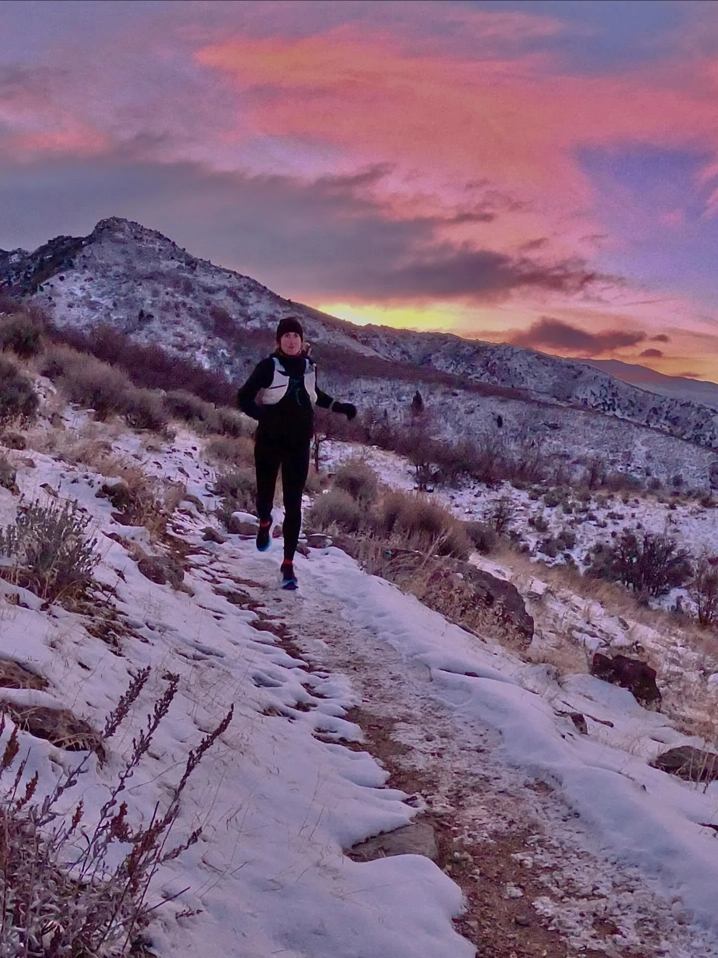 Colorful, cold Saturday long-ish run. ✔️ 
Saw a ton of deer in the moonlight before dawn. ✔️ 
Happy the snow was not too icy. ✔️ 
Remembered to eat my gels and drink. ✔️ 
High fived and hugged friends along the way. ✔️ 
Very ready to rest tomorrow. ?