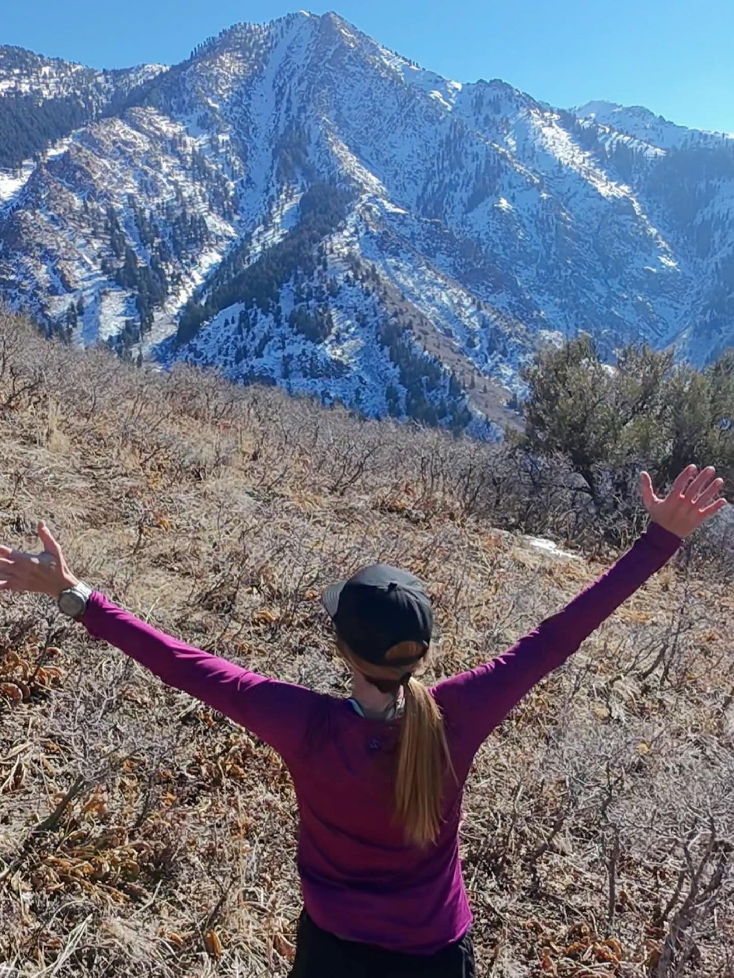 To gain maximum emotional and physical benefits, experts often recommend holding a hug for 20 seconds. This duration is believed to be necessary for the body to release oxytocin which lowers stress, lowers blood pressure, and boosts feelings of trust