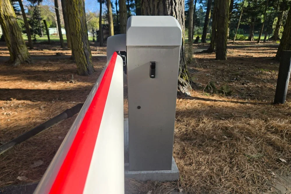 close up of barrier arm unit