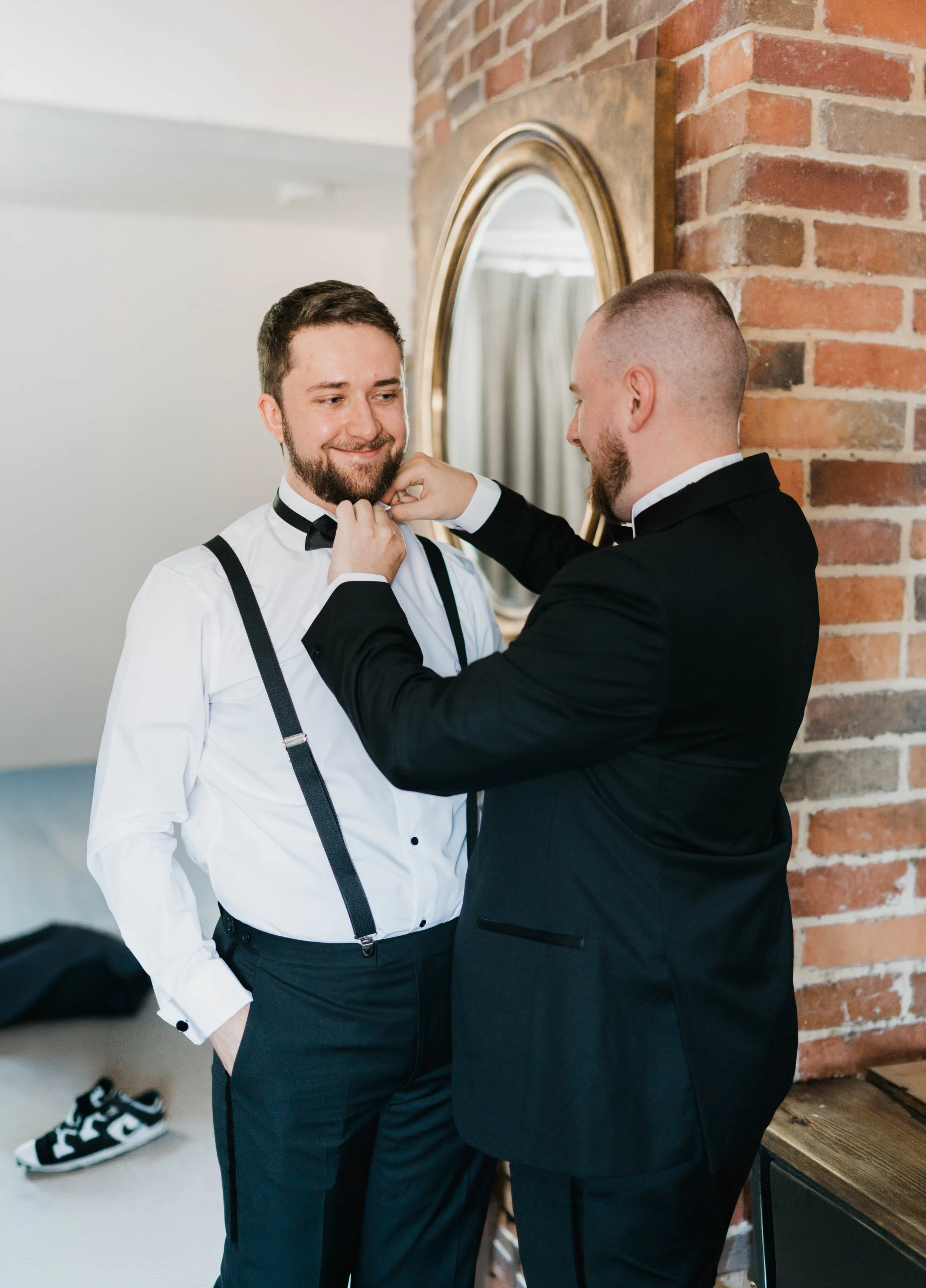 PJGroomsPrep-3.jpg