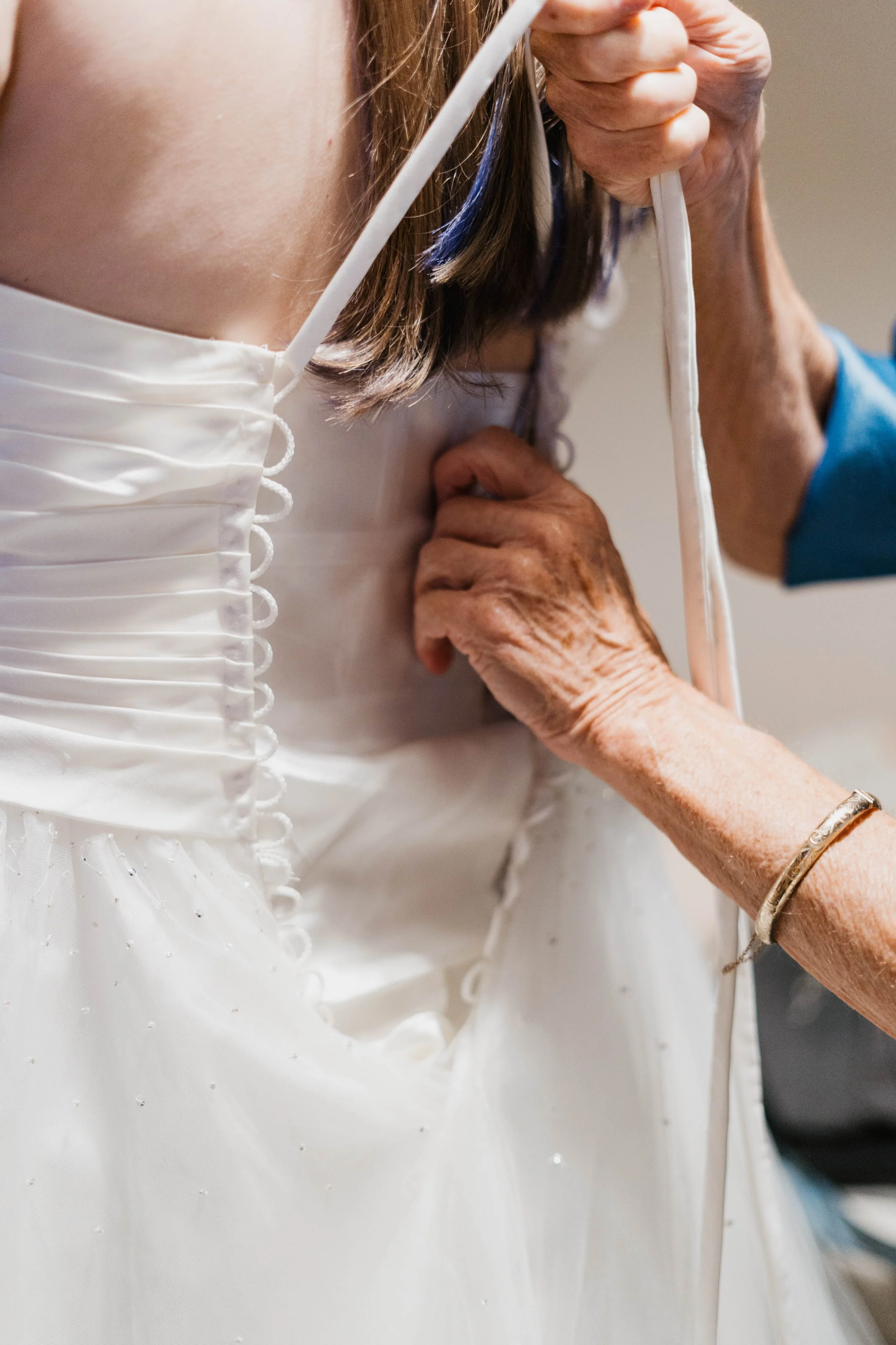 FJBridalPrep-37.jpg