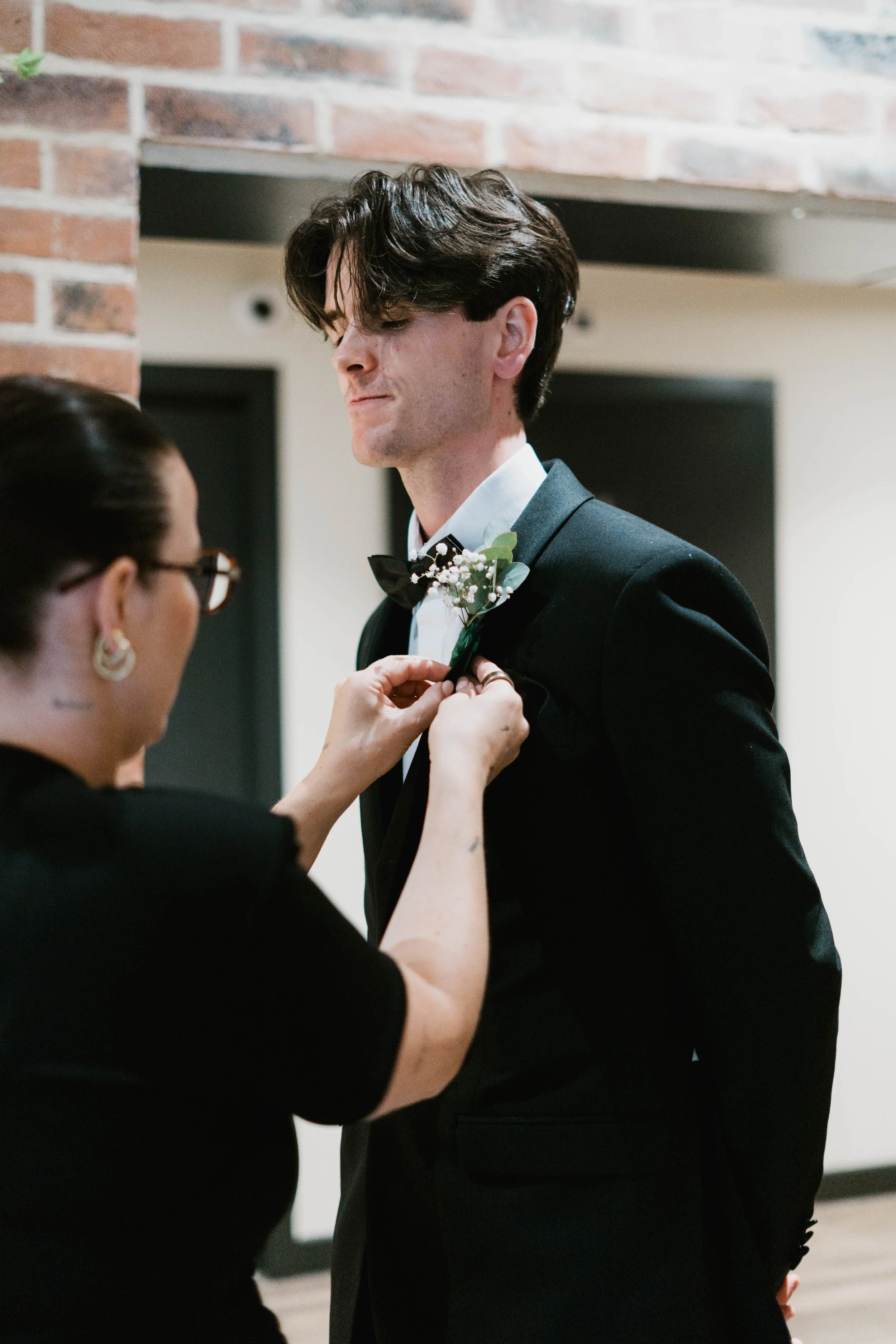 HSGroomsPrep-17.jpg