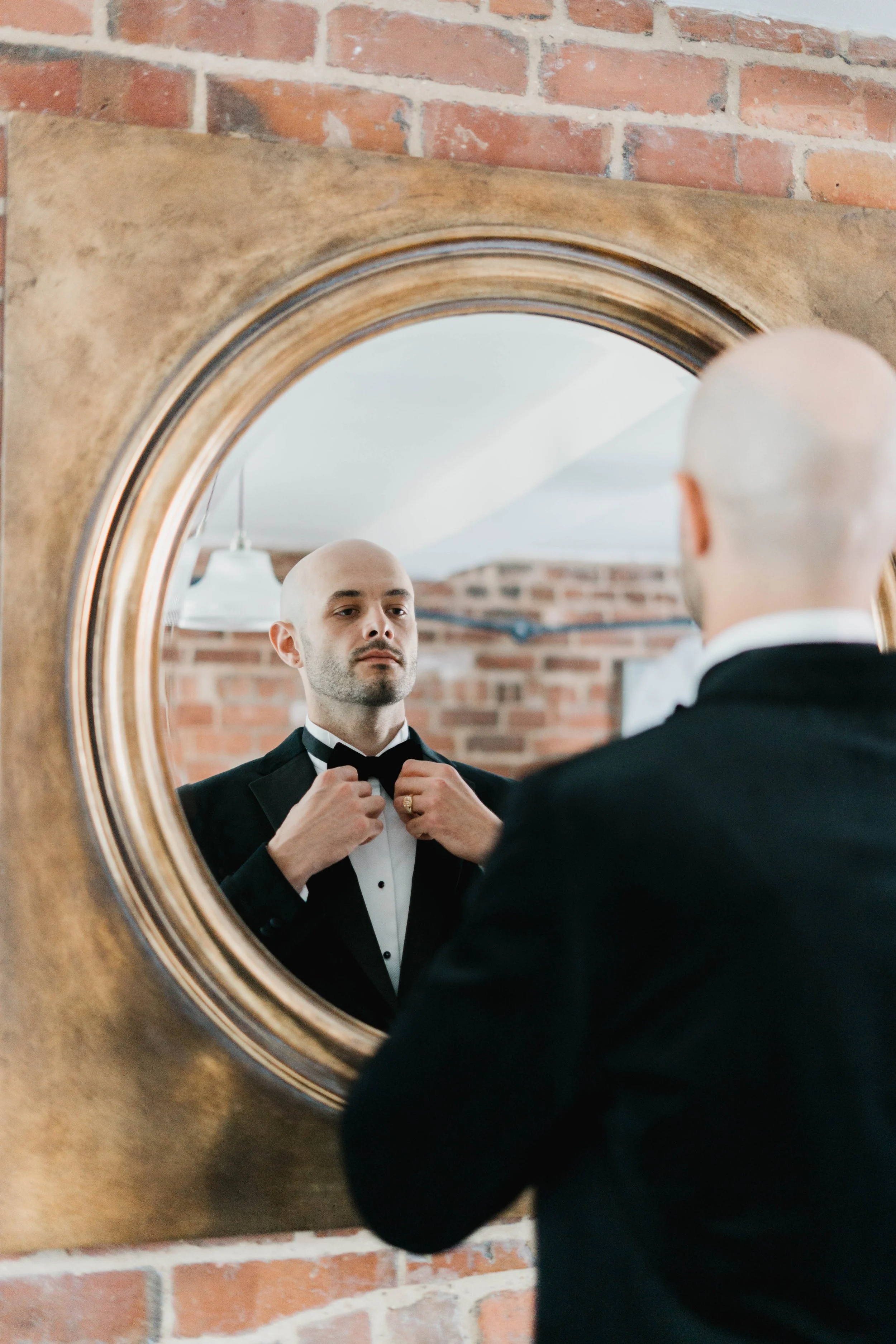 PJGroomsPrep-23.jpg