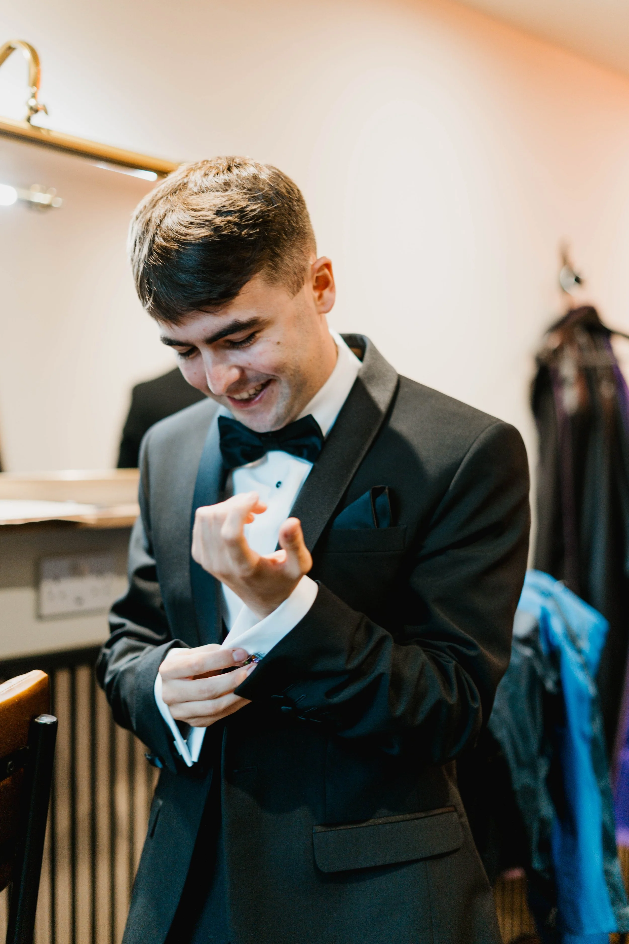 HSGroomsPrep-9.jpg