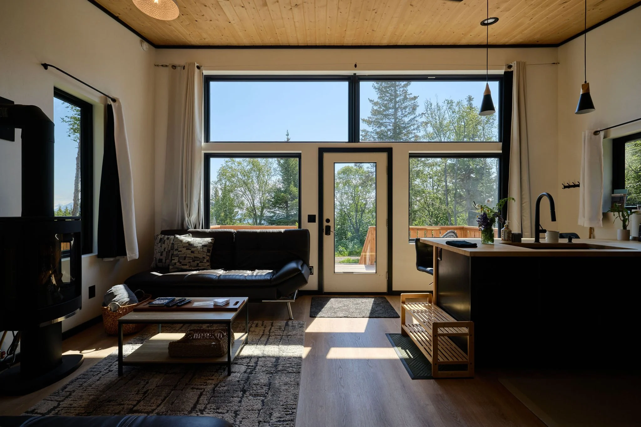 Lot's of natural light from large windows
