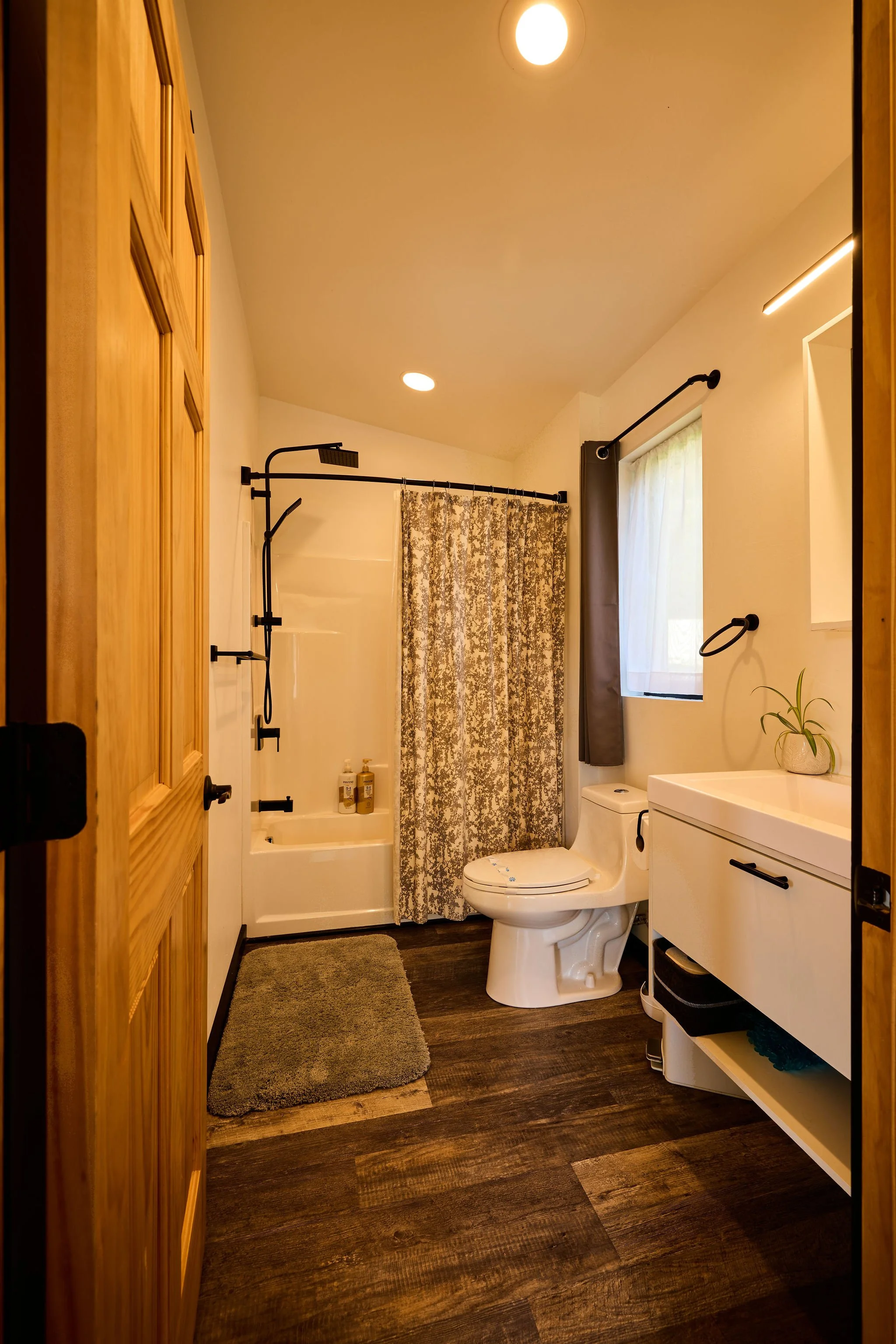 9J4A2028_HDR (1).jpg