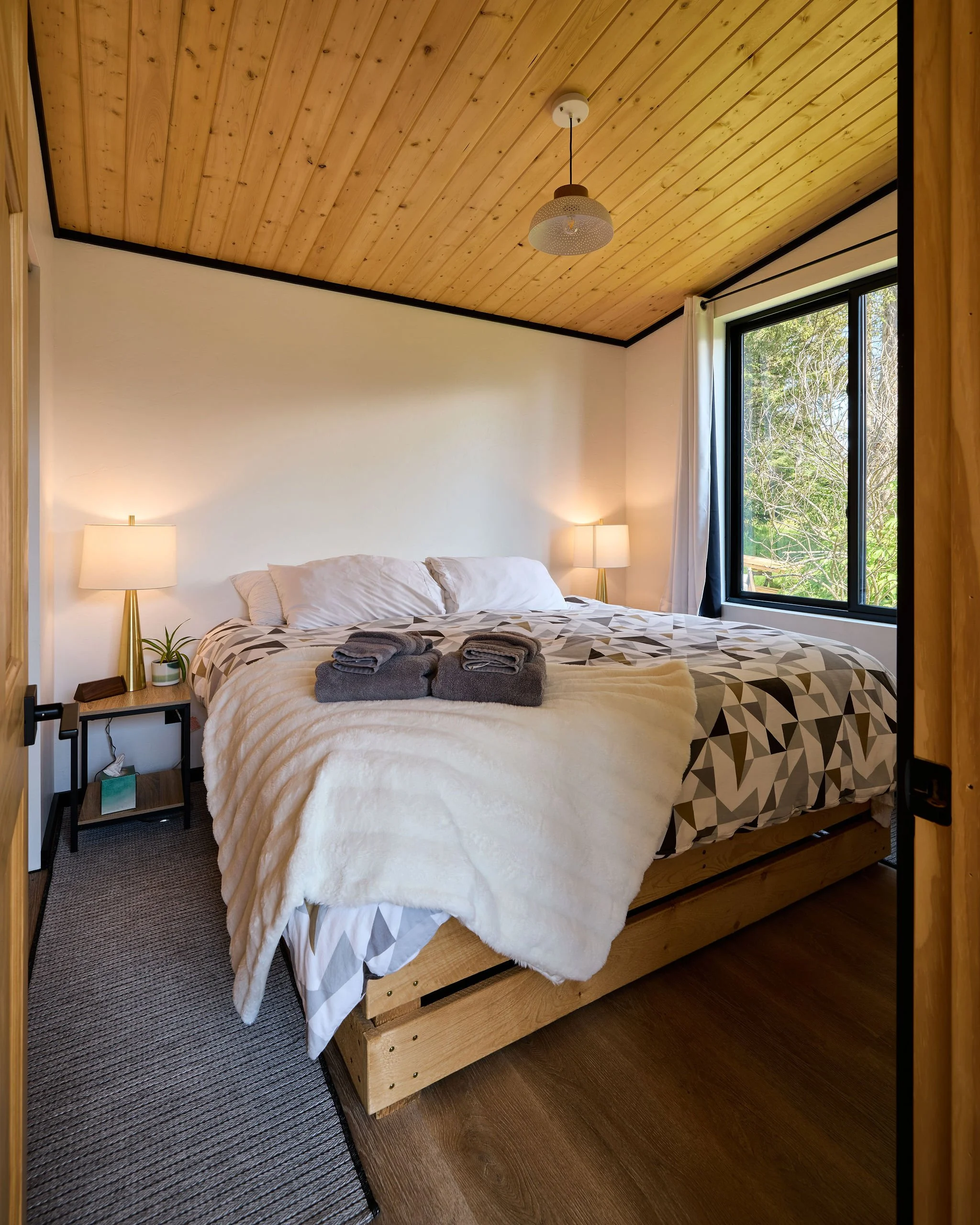 Large king sized bed with closet space 