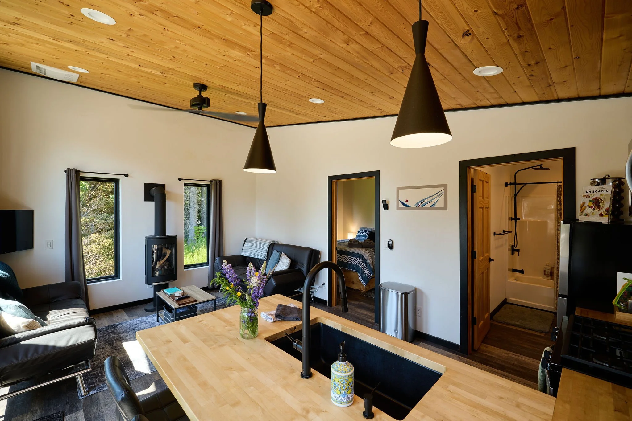 Large kitchen/bar top for dining